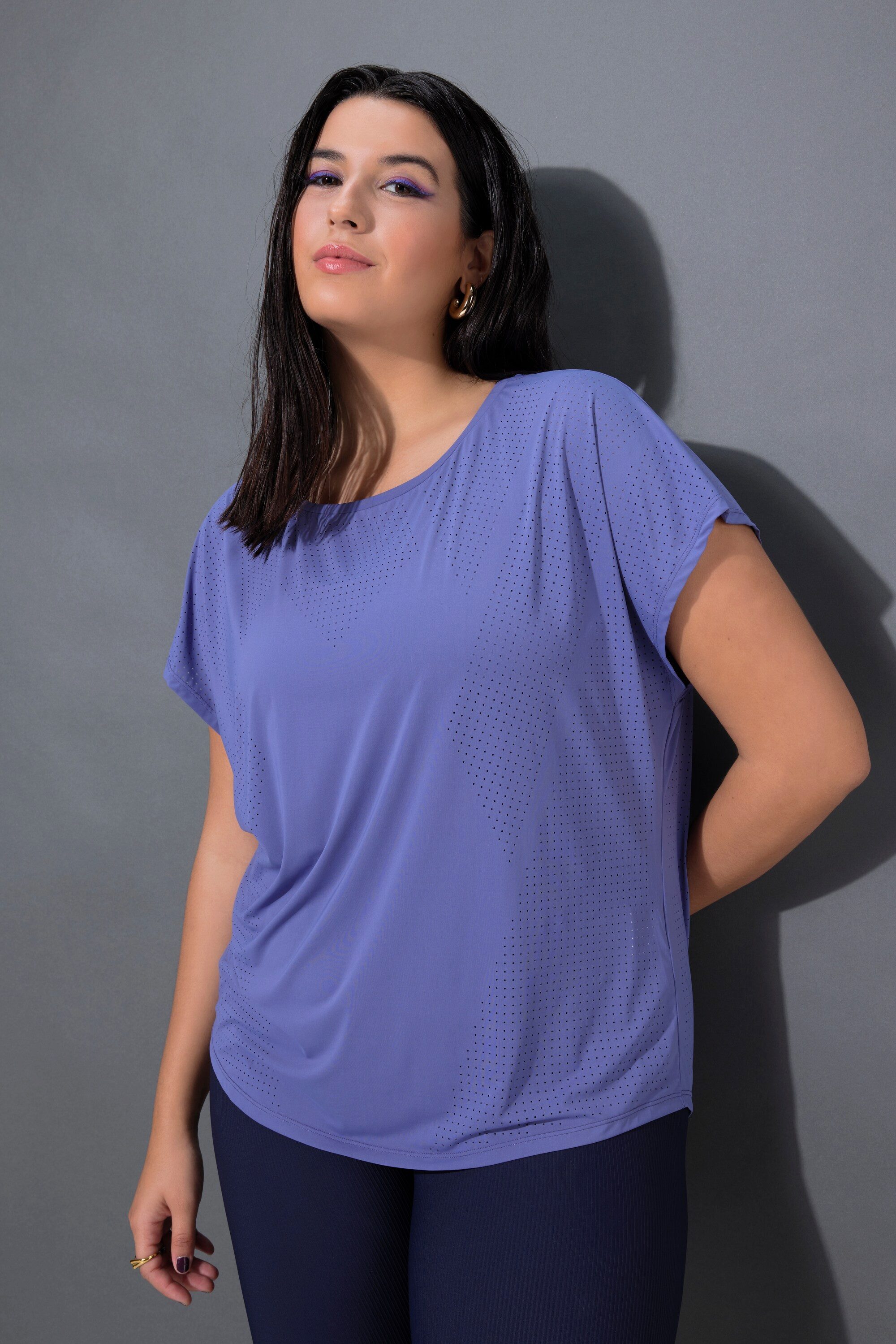 Studio Untold T-Shirt Sport-Shirt Oversize Shape Perforierungen