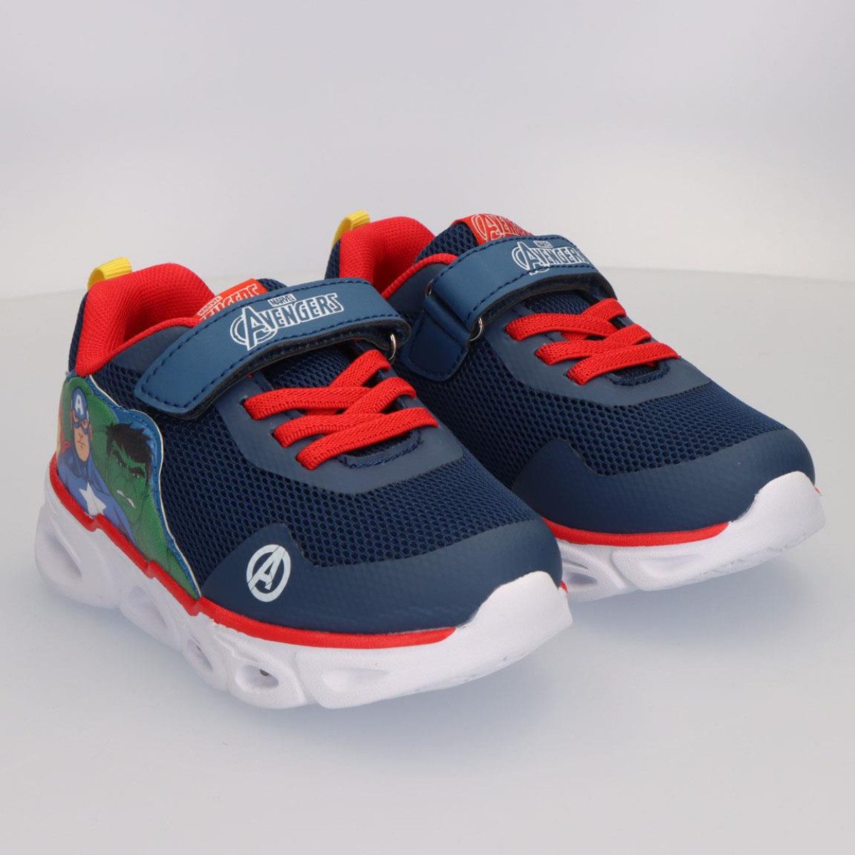 The AVENGERS Kinder Schuhe mit Licht Sportschuhe Freizeitschuhe sportliche Schuhe Sneaker (Packung) – Bild 4 von 5