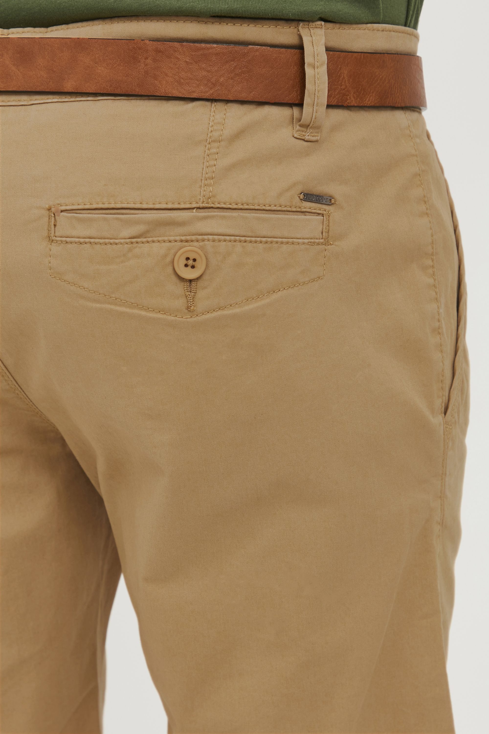 Indicode Chinoshorts IDTenefa Chino Shorts mit Gürtel