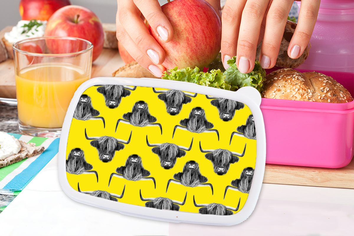 Muster Mädchen, Highlander Kunststoff Brotbox Gelb, Kinder, - Erwachsene, - Schottischer MuchoWow rosa Lunchbox (2-tlg), für Brotdose Kunststoff, Snackbox,