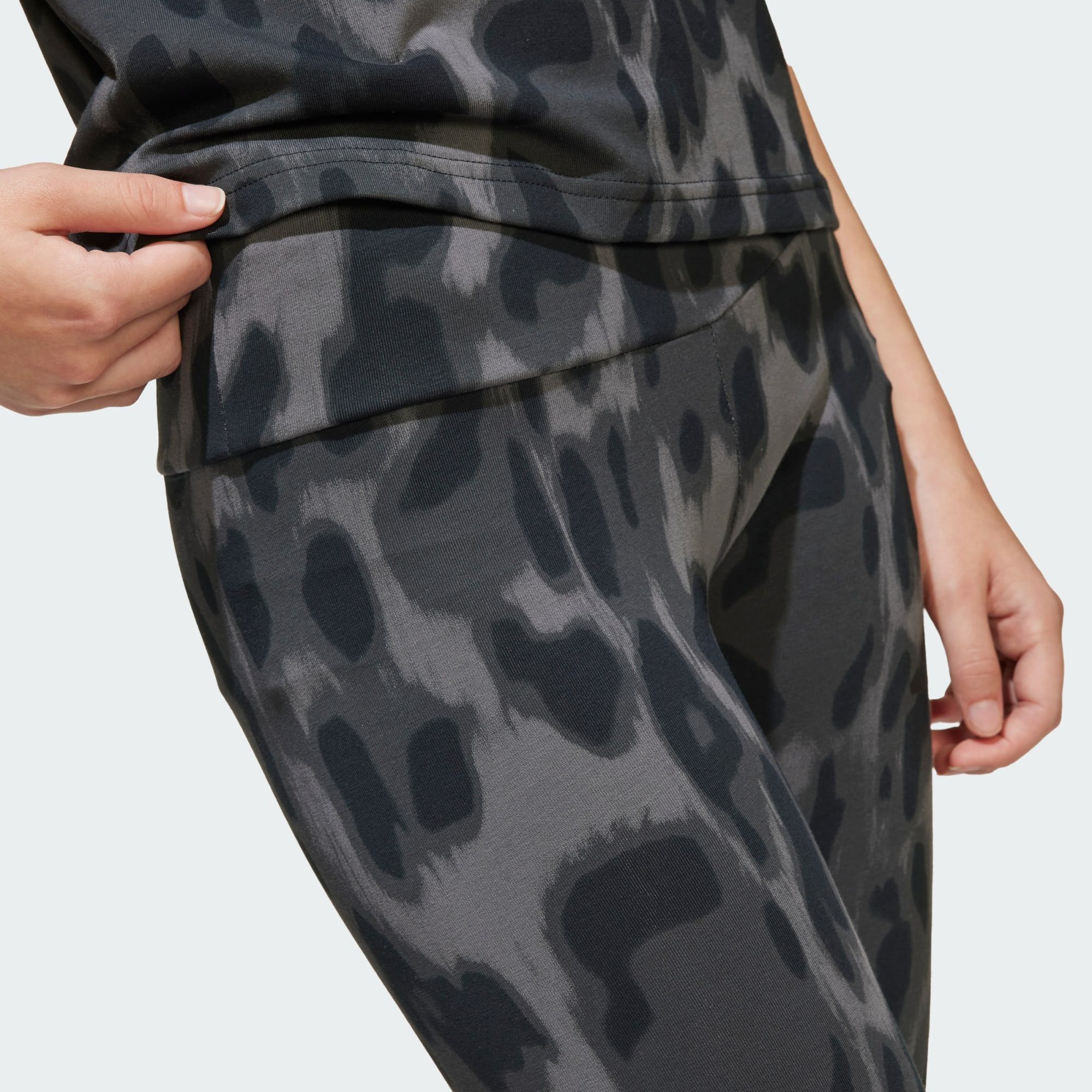 adidas Sportswear Leggings FUTURE ICONS 7/8 LEGGINGS (1-tlg)