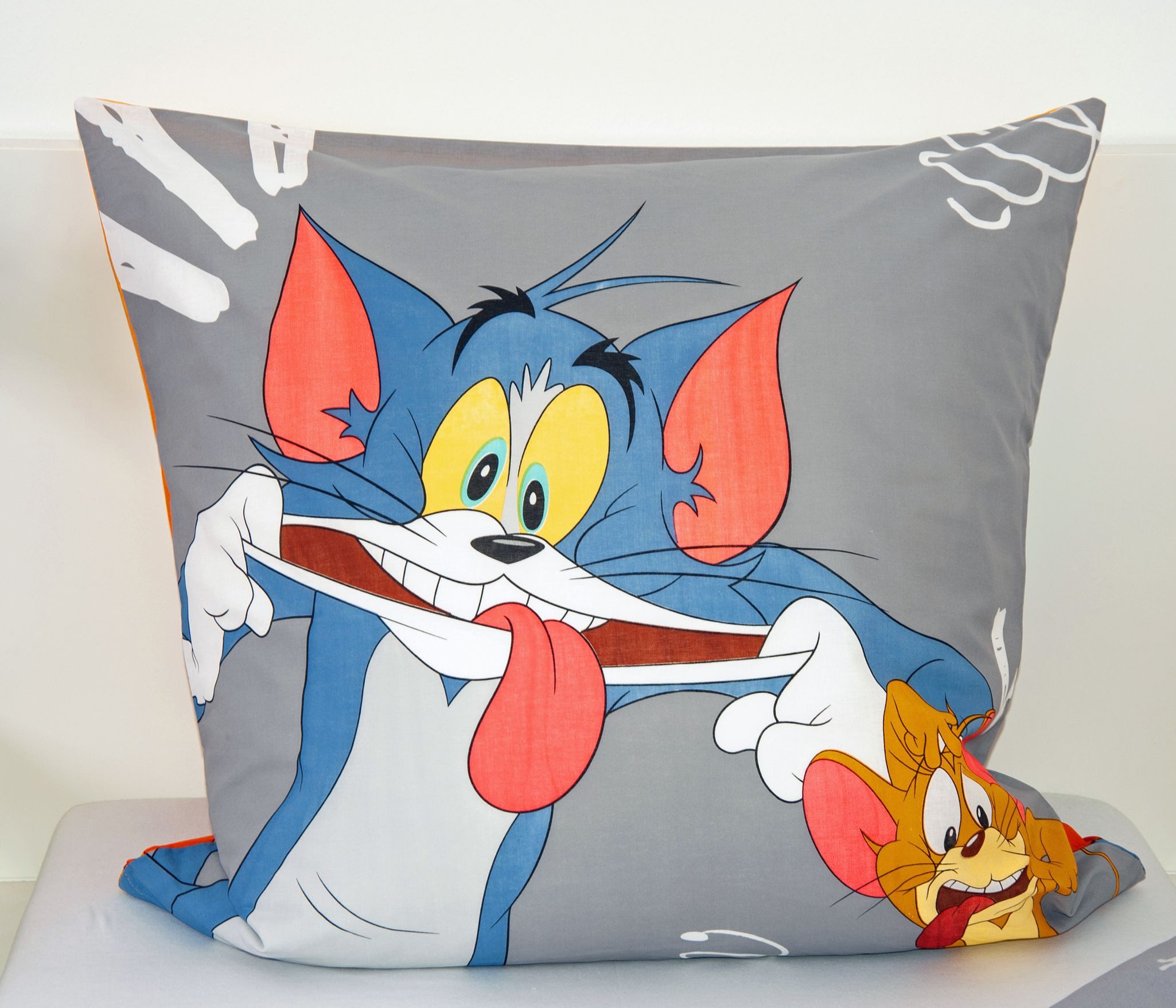 Herding Kinderbettwäsche Tom & Jerry 135x200cm Jagd nach Katz & Maus, Renforcé, 2 teilig, TOM AND JERRY, Orange Anthrazit, Baumwolle – Bild 5 von 5