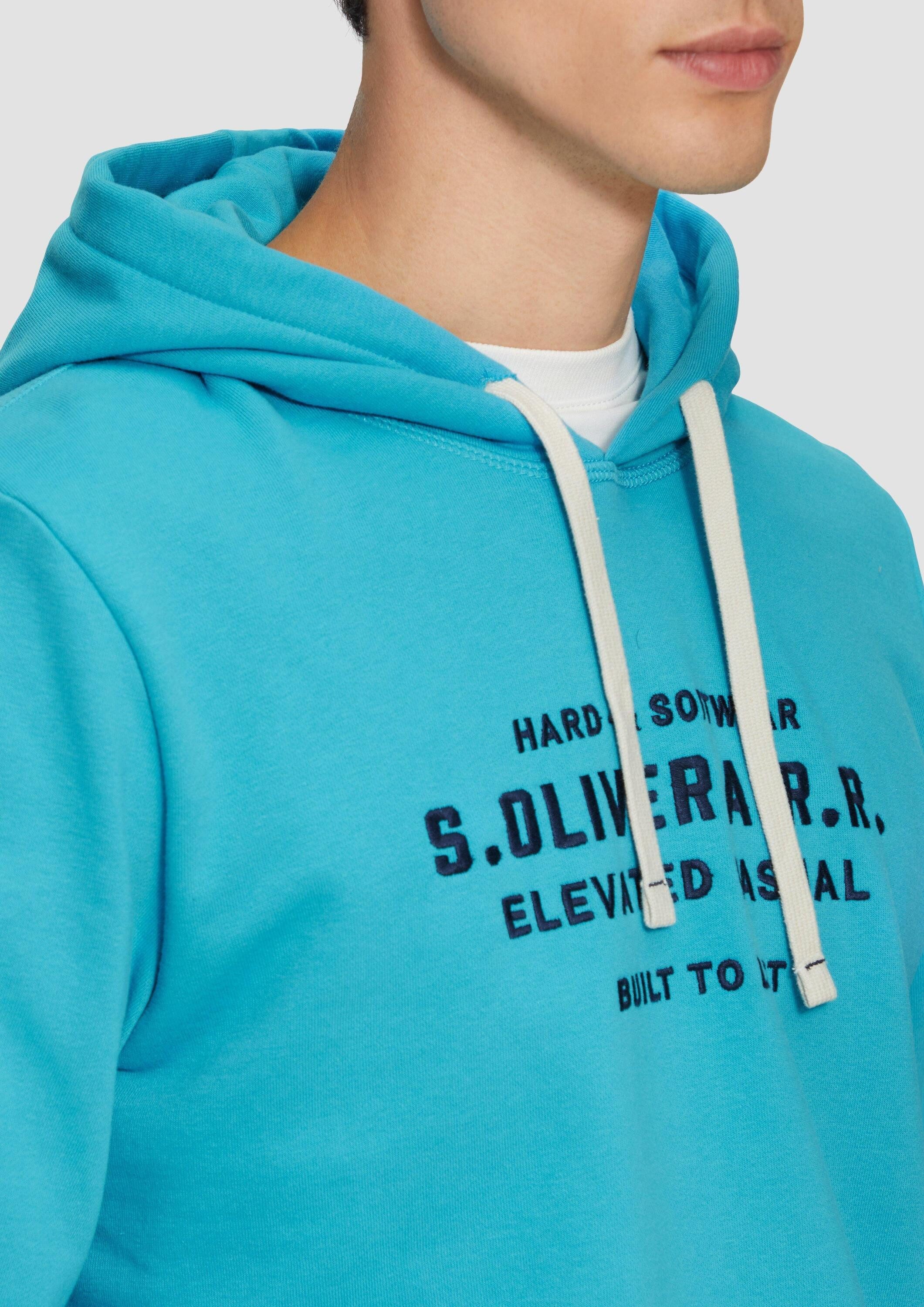 s.Oliver Sweatshirt Sweatshirt Hoodie aus Sweat-Ware mit Stickerei – Bild 4 von 5