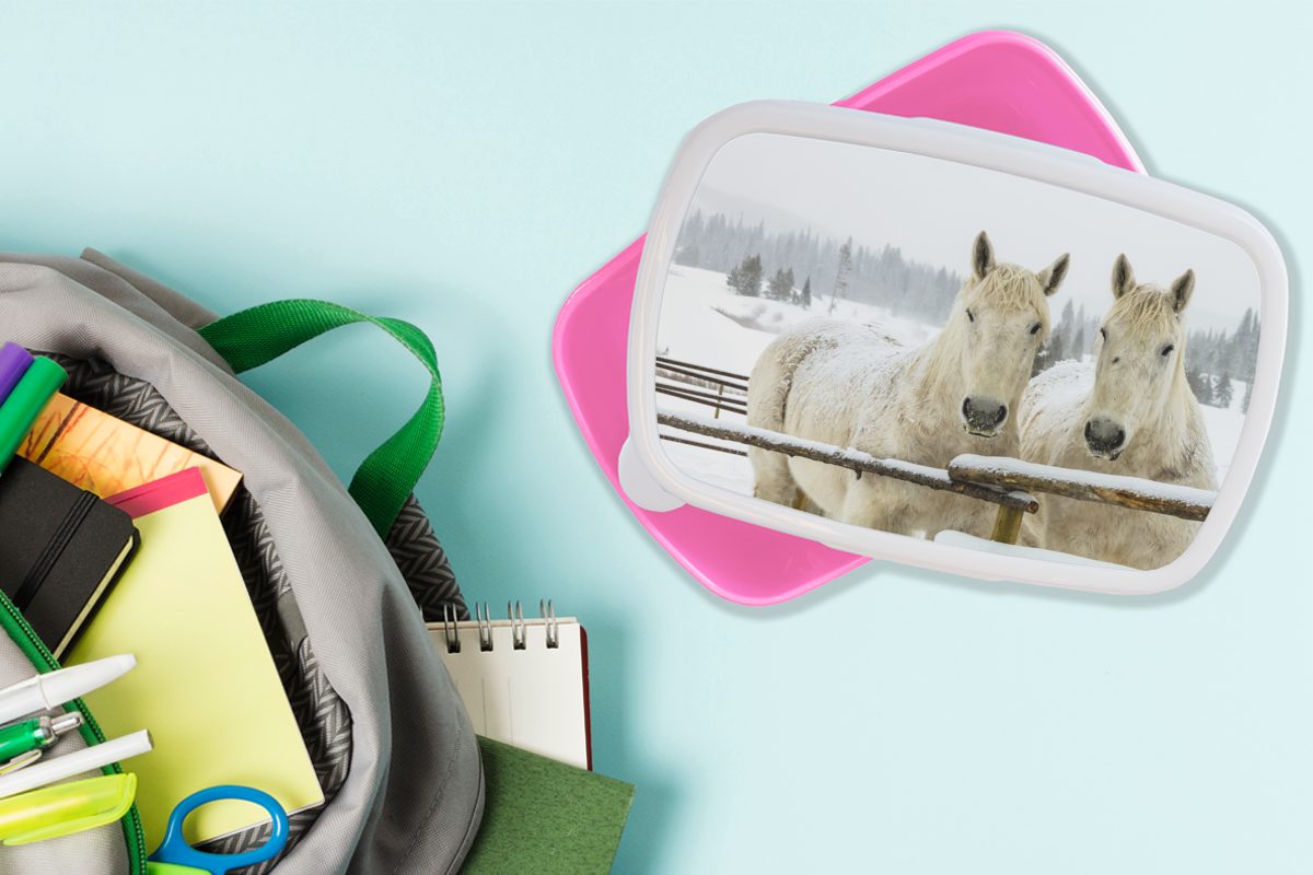 Pferde rosa (2-tlg), Schnee für - Lunchbox Mädchen, - Brotbox Brotdose MuchoWow Snackbox, Zaun, Erwachsene, Kunststoff, Kunststoff Kinder,