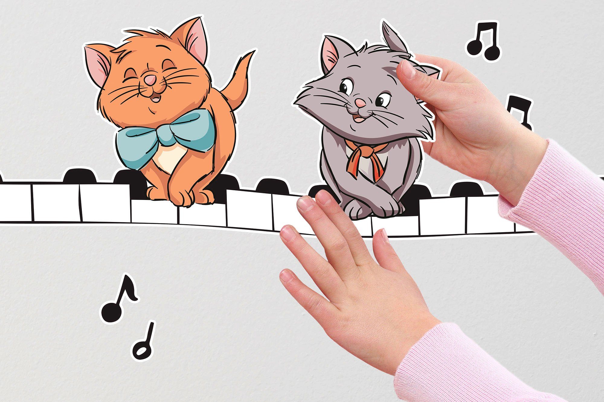 Komar Wandtattoo Aristocats Kittens - Größe 50 x 70 cm (7 St), selbstklebend, Wandsticker, Kinderzimmer