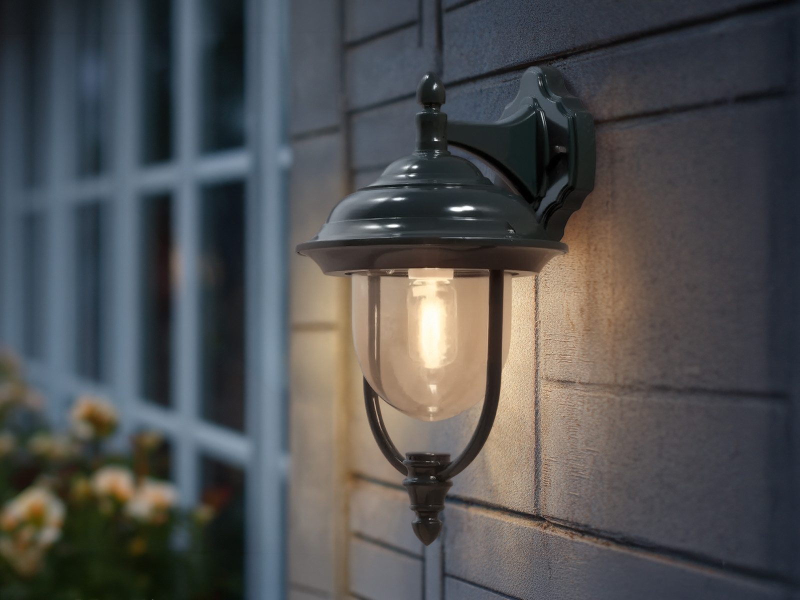 KONSTSMIDE LED Außen-Wandleuchte große Wandlaterne hängend, Höhe 46cm, LED wechselbar, Warmweiß, Wand Außenleuchte, Fassadenbeleuchtung Landhausstil inkl. Leuchtmittel