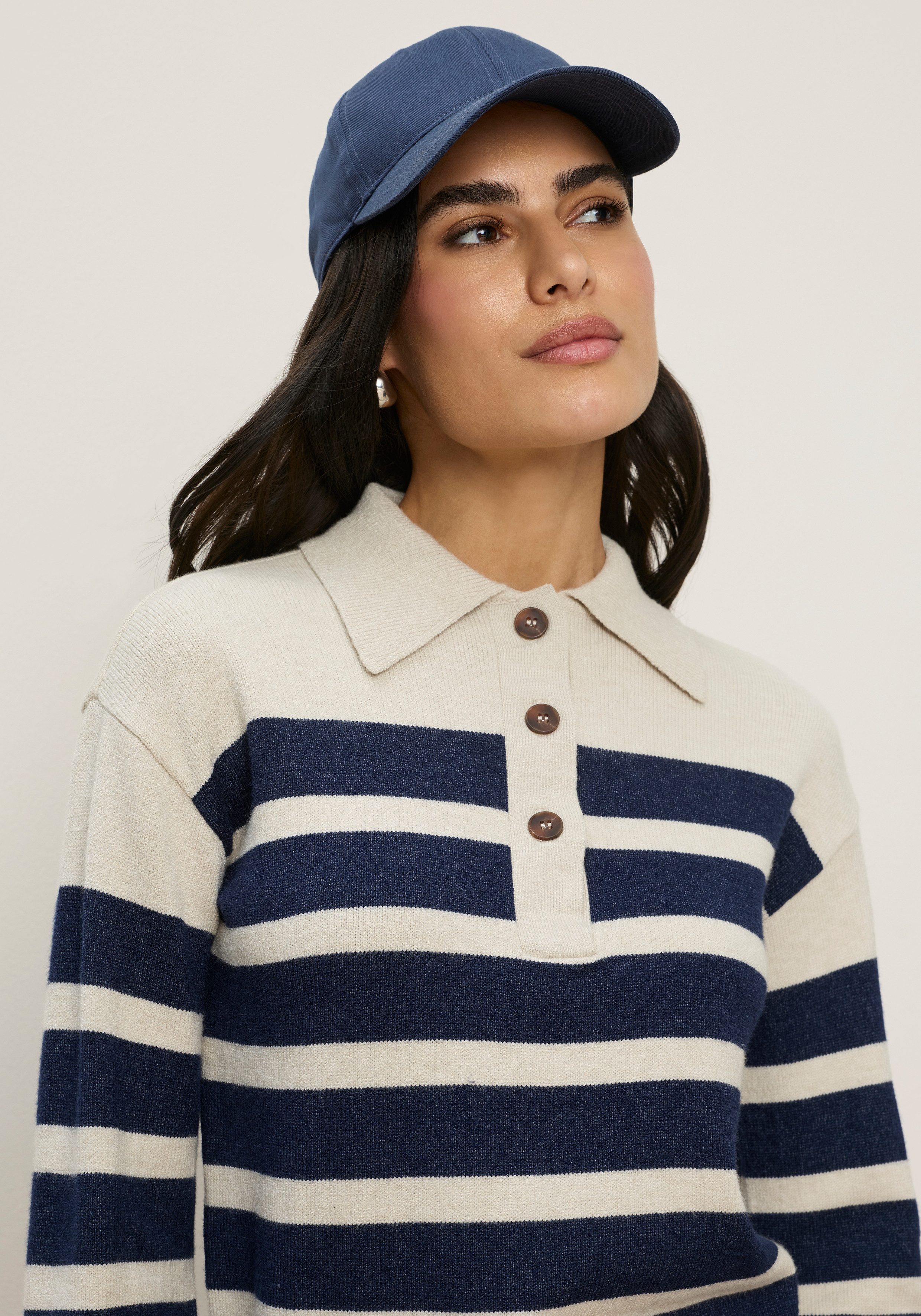 Tamaris Strickpullover mit Polokragen, in elastischer Strickqualität mit Streifen-Design. € 49,99, (€ 49,99 pro 1 Stk).