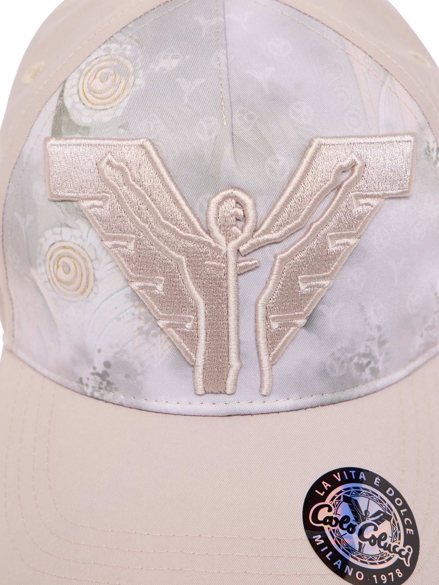 CARLO COLUCCI Outdoorhut Eliskases