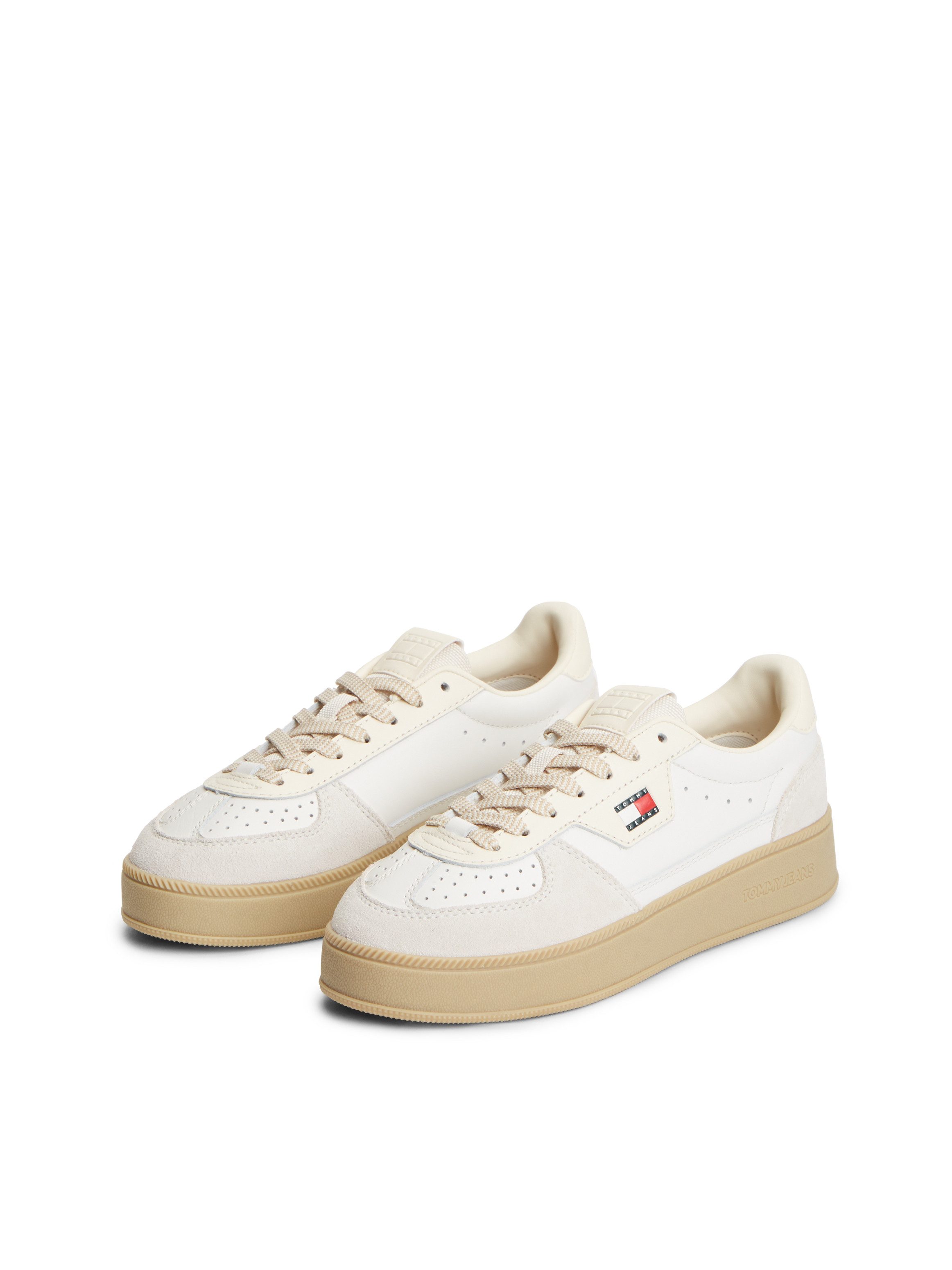Tommy Jeans THE GREENWICH EDGE MAX Plateausneaker Freizeitschuh, Schnürschuh im Retro-Look mit Perforationen