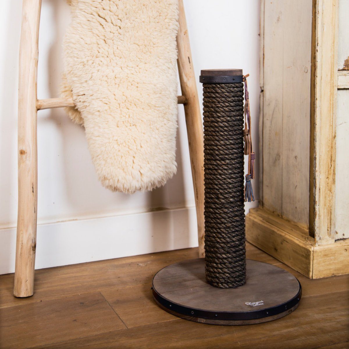 Designed By Lotte Kratzsäule Kratzbaum Lumpra