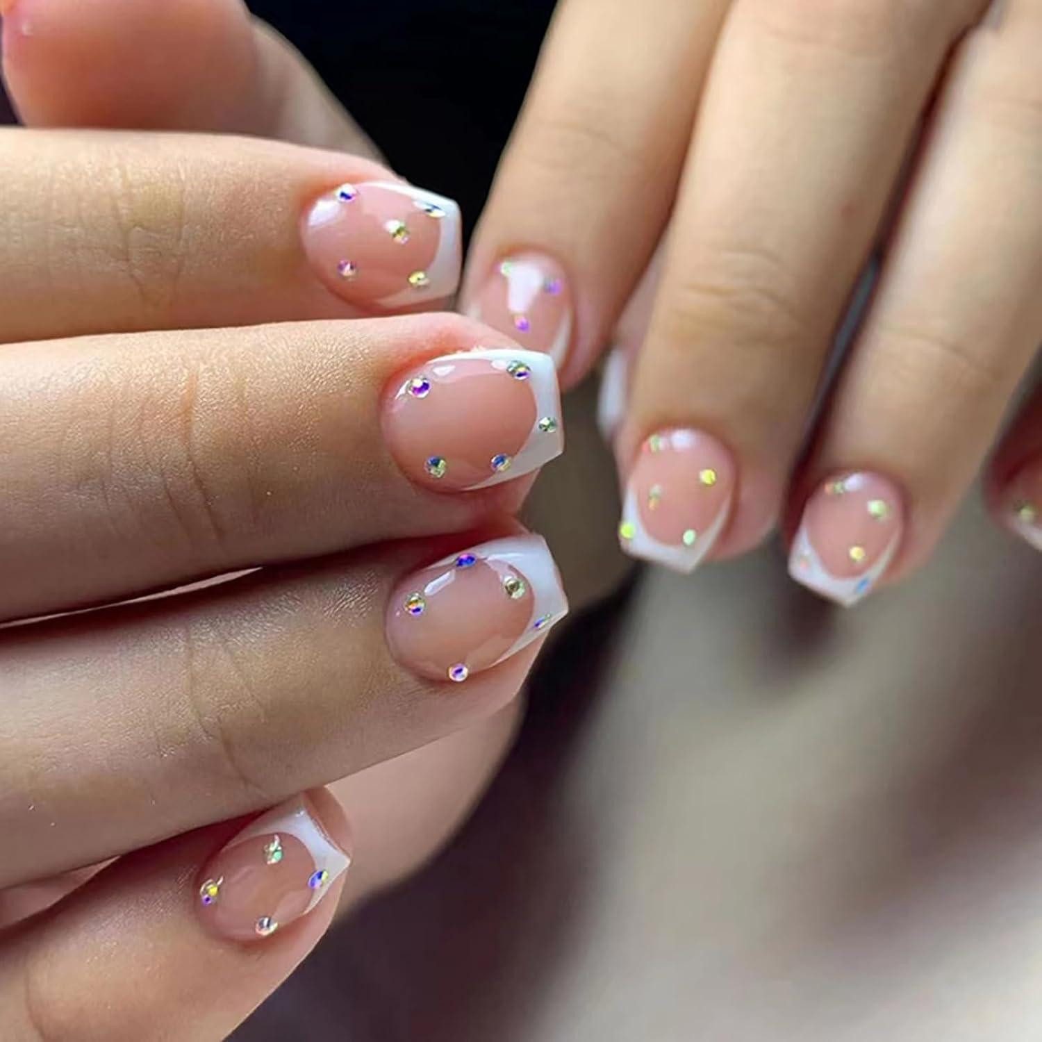 Kunstfingernägel 24 Nägel Aufkleben Kurz Eckig Strass Glossy Kunstnägel Frauen French