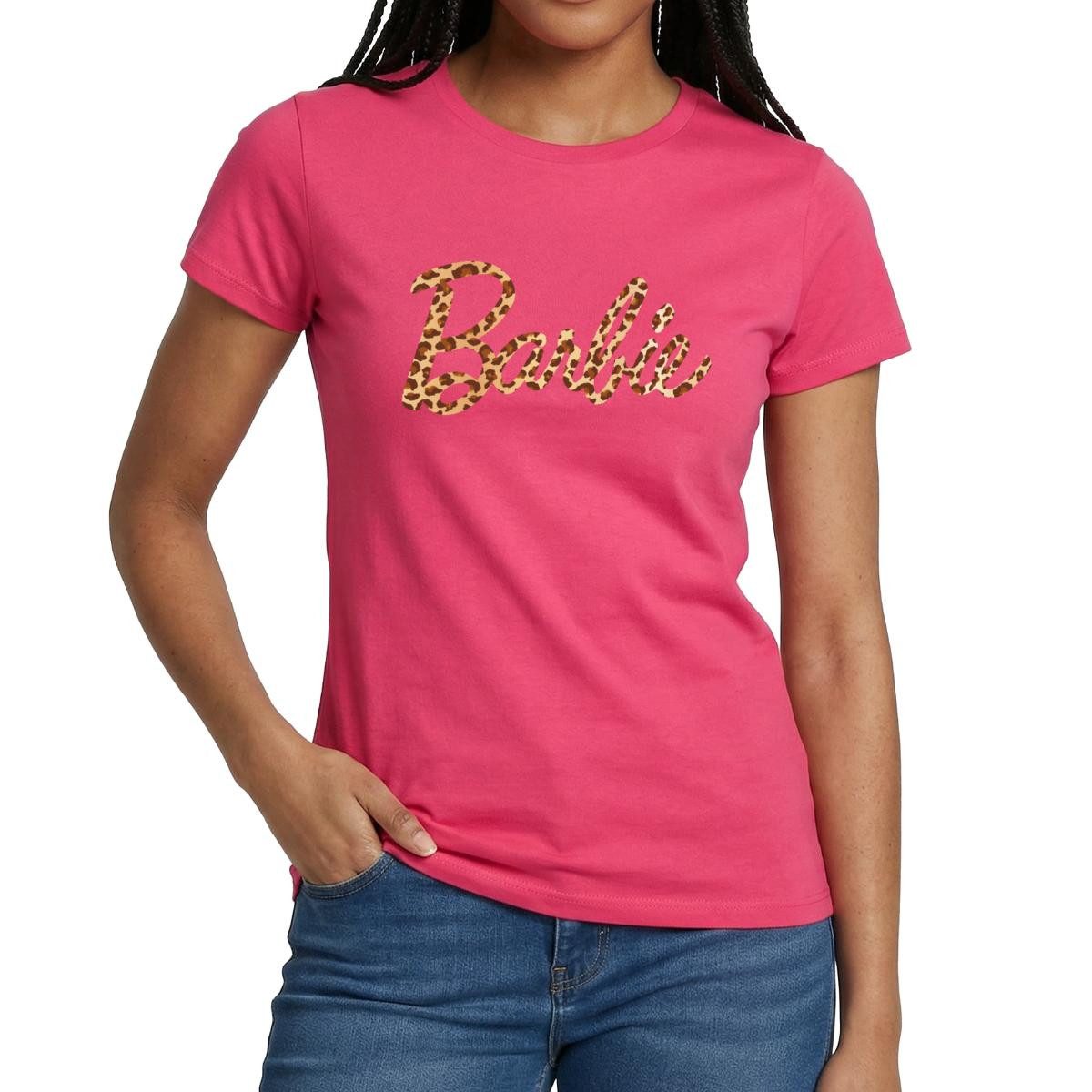 Spreadshirt T-Shirt Barbie Leo-Print Logo Frauen T-Shirt (1-tlg) Slim Fit, fällt klein aus