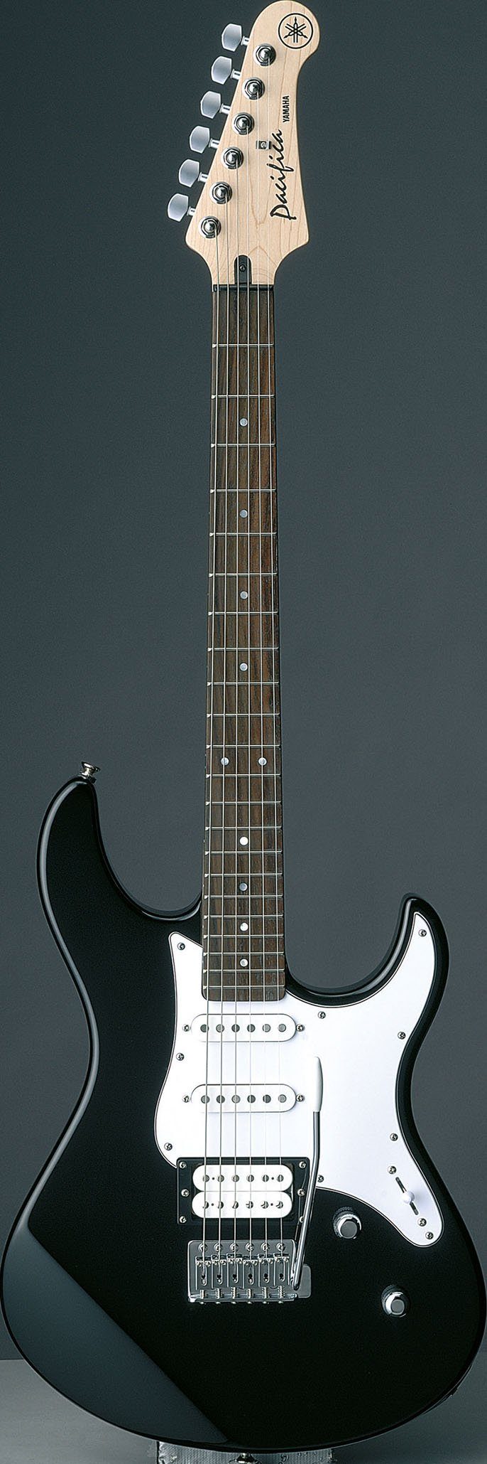 Yamaha E-Gitarre PA112VBLRL, Black