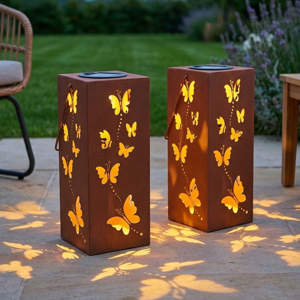 Harms Import LED Solarleuchte, LED-Leuchtmittel fest verbaut, 2x Solarlampe Außen Hängeleuchte Laterne Schmetterling rost LED H 45cm