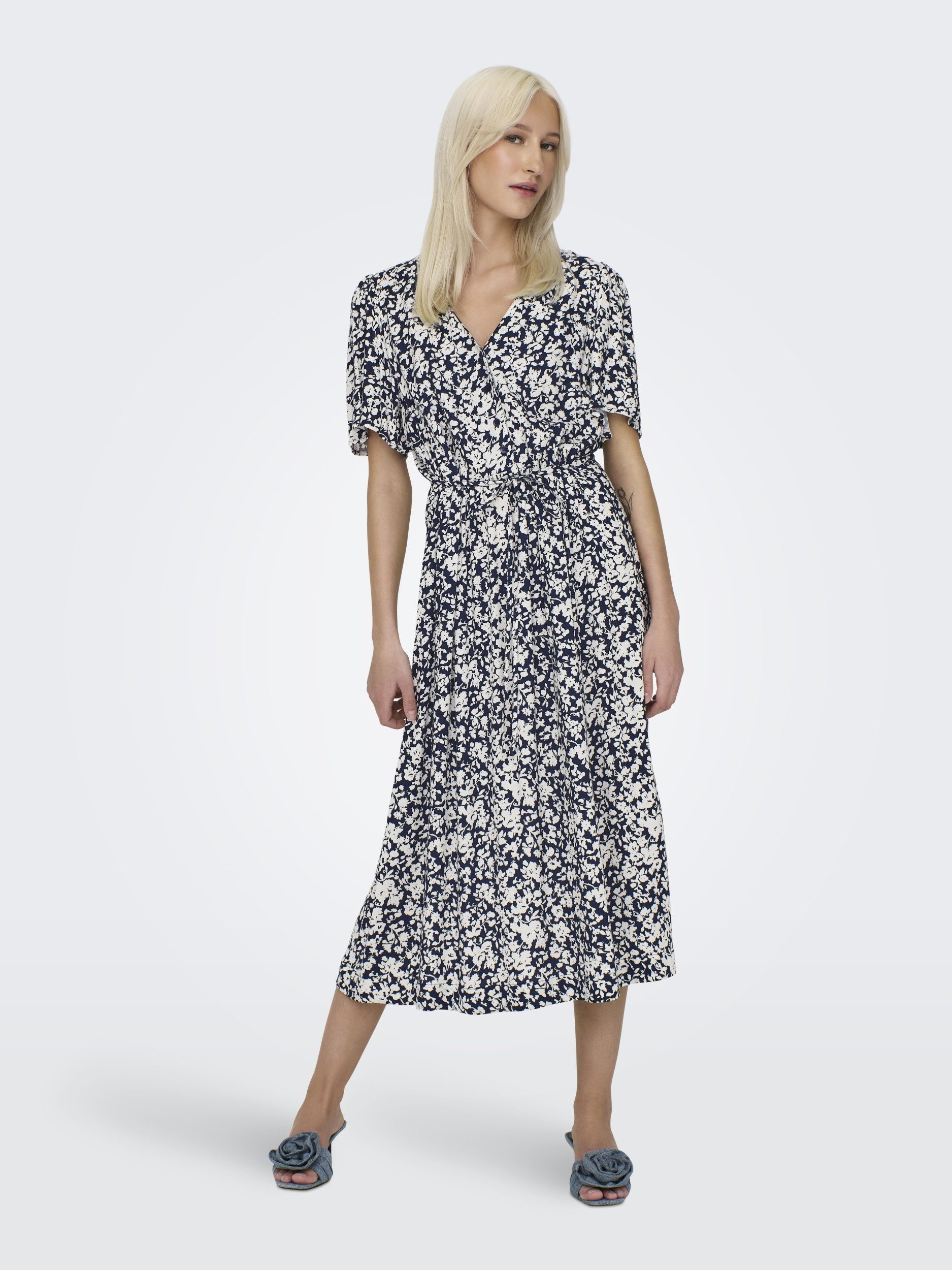 ONLY Midikleid ONLHALIA LIFE S/S MIDI DRESS WVN NO