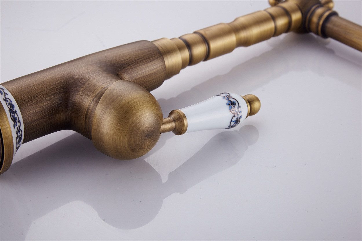 Kinaree Badarmatur Retro Wasserhahn CA MAU Messing, Keramik, Bemalung