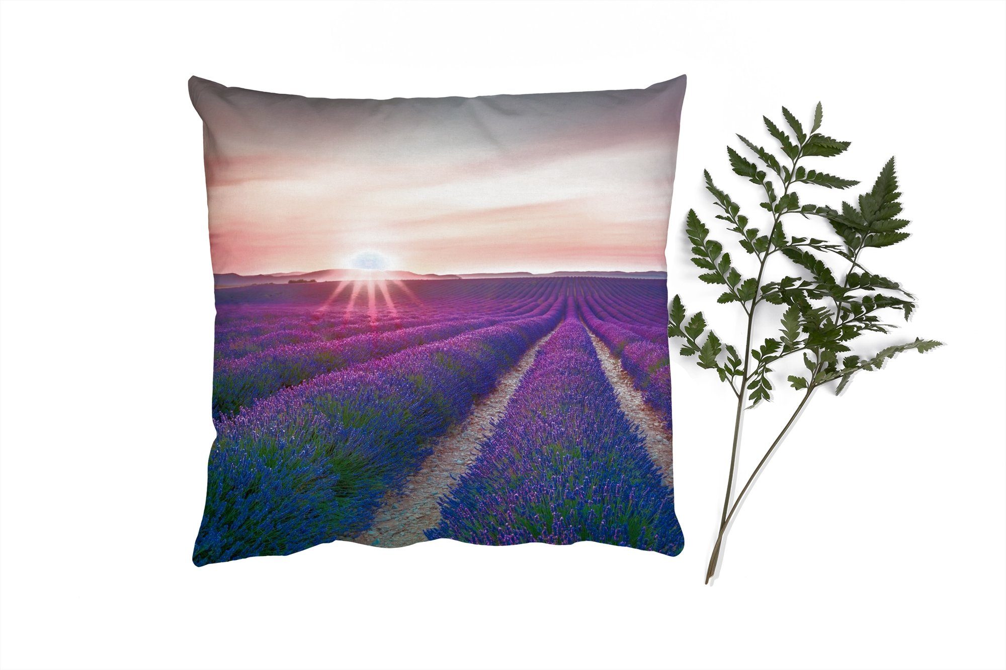 MuchoWow Dekokissen Lavendel - Lila - Blumen - Luft, Zierkissen mit Füllung für Wohzimmer, Schlafzimmer, Deko, Sofakissen