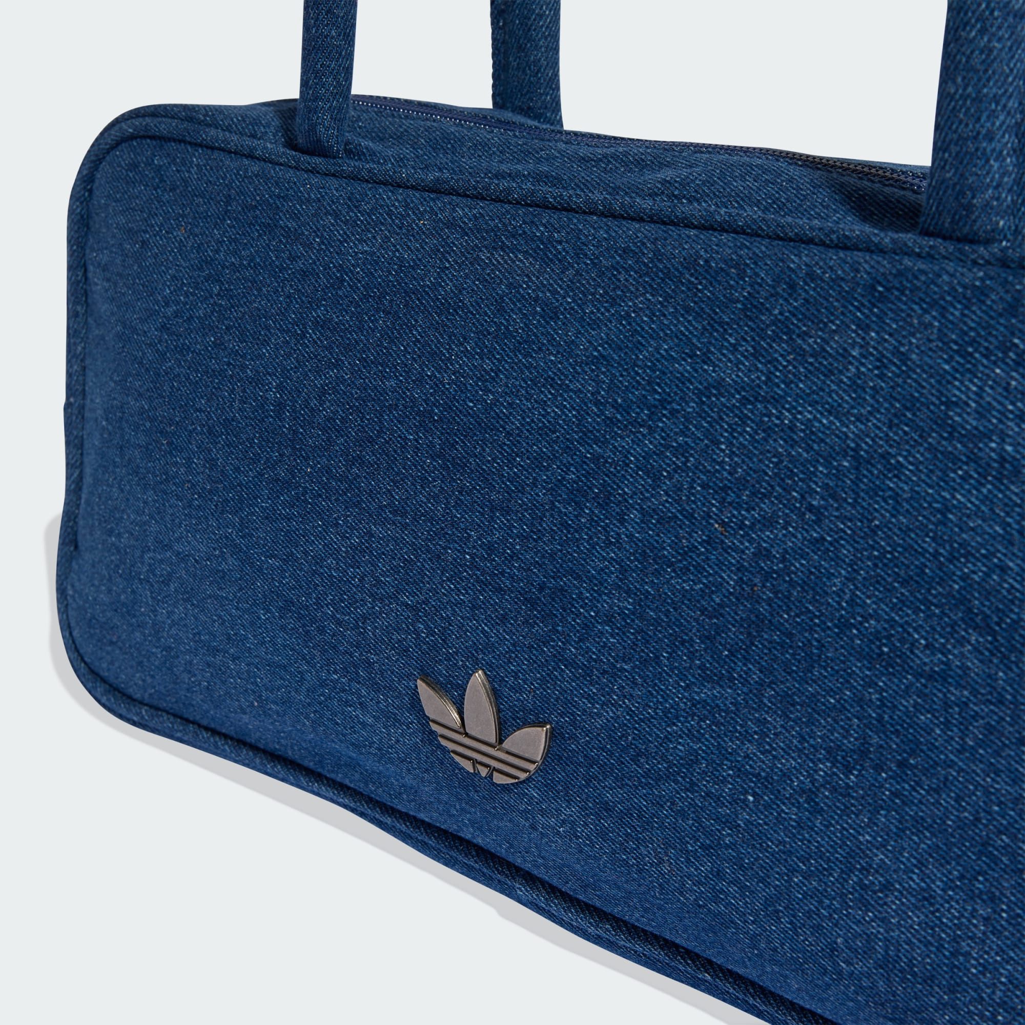 adidas Originals Schultertasche ADICOLOR ELONGATED AIRLINER DENIM-TASCHE (1-tlg)