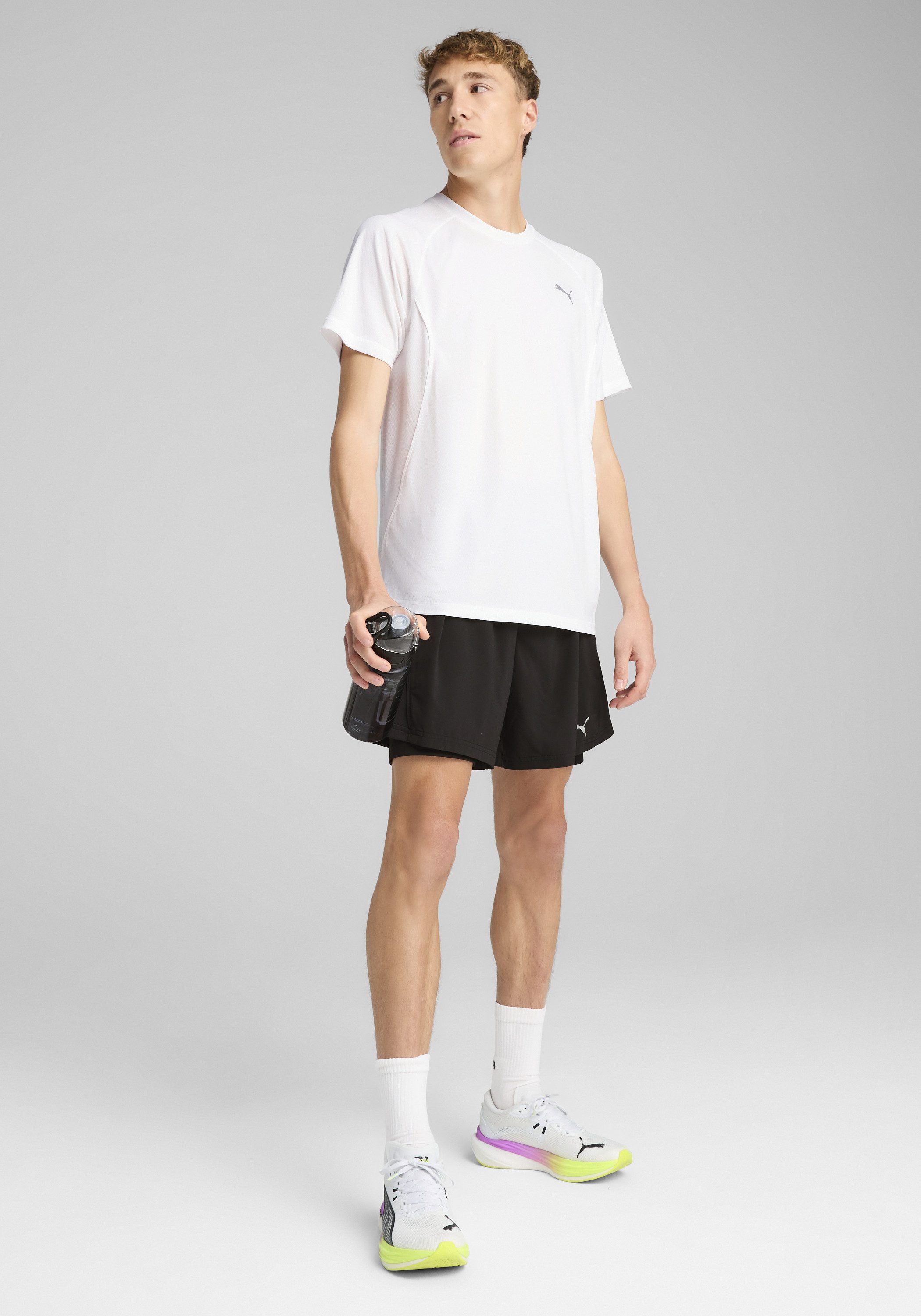 PUMA Laufshirt M RUN VELOCITY TEE POLY ergonomische Schnittführung, kurze Ärmel, Performance-T-Shirt