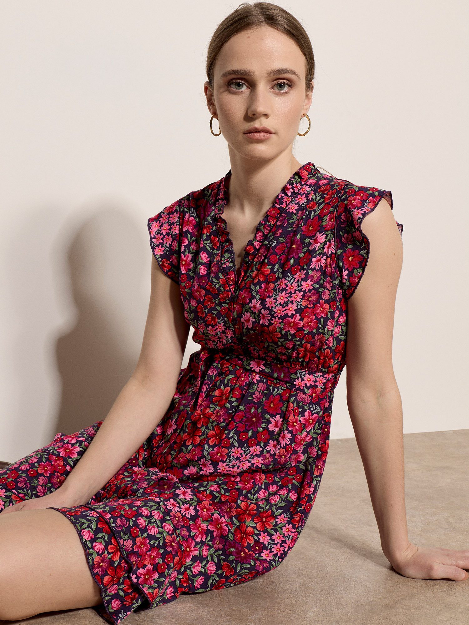 Apricot Minikleid Mini-Kleid mit Blumen-Patchwork mit Rüschen