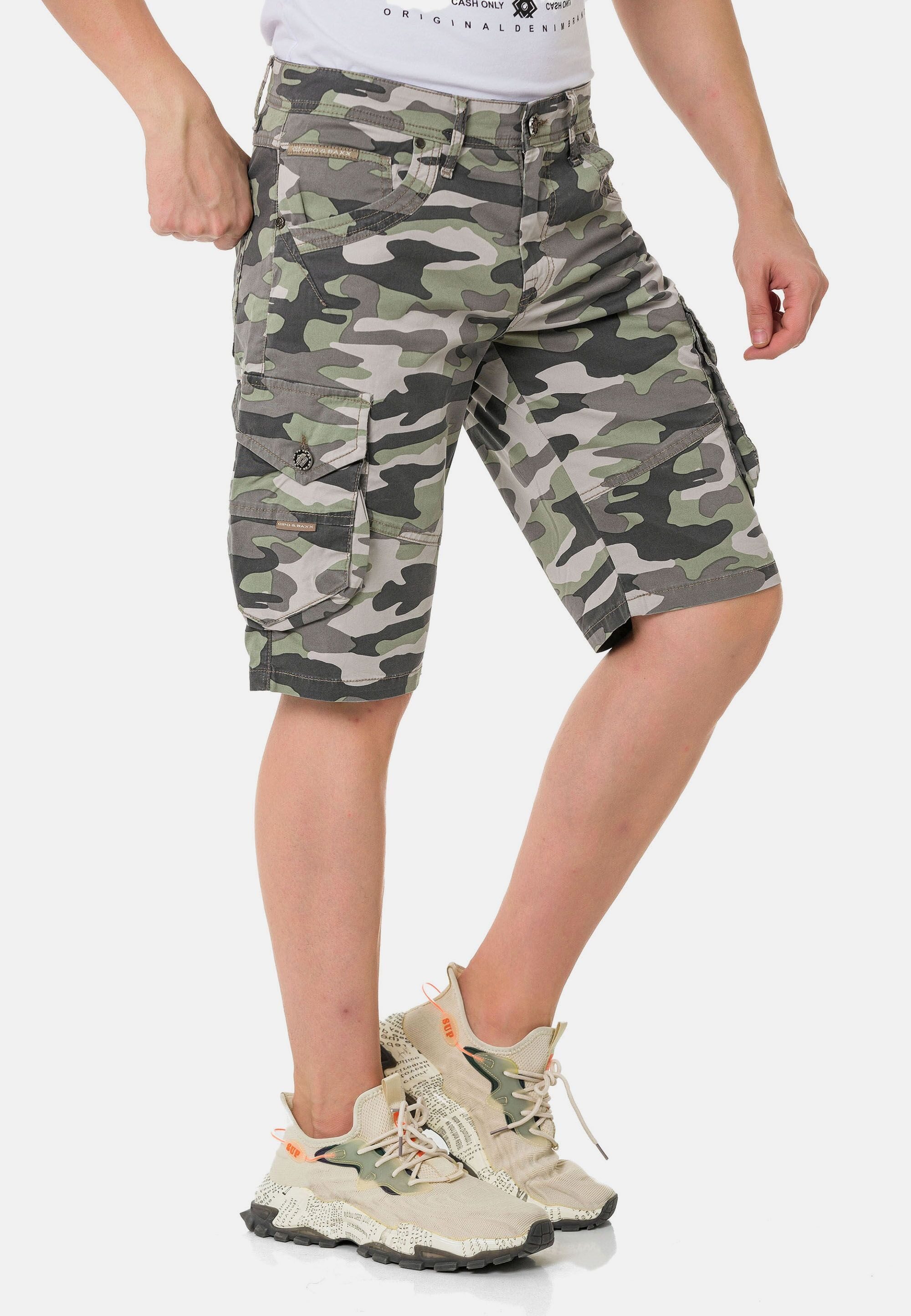 Cipo & Baxx Cargohose Shorts im Camouflage-Design