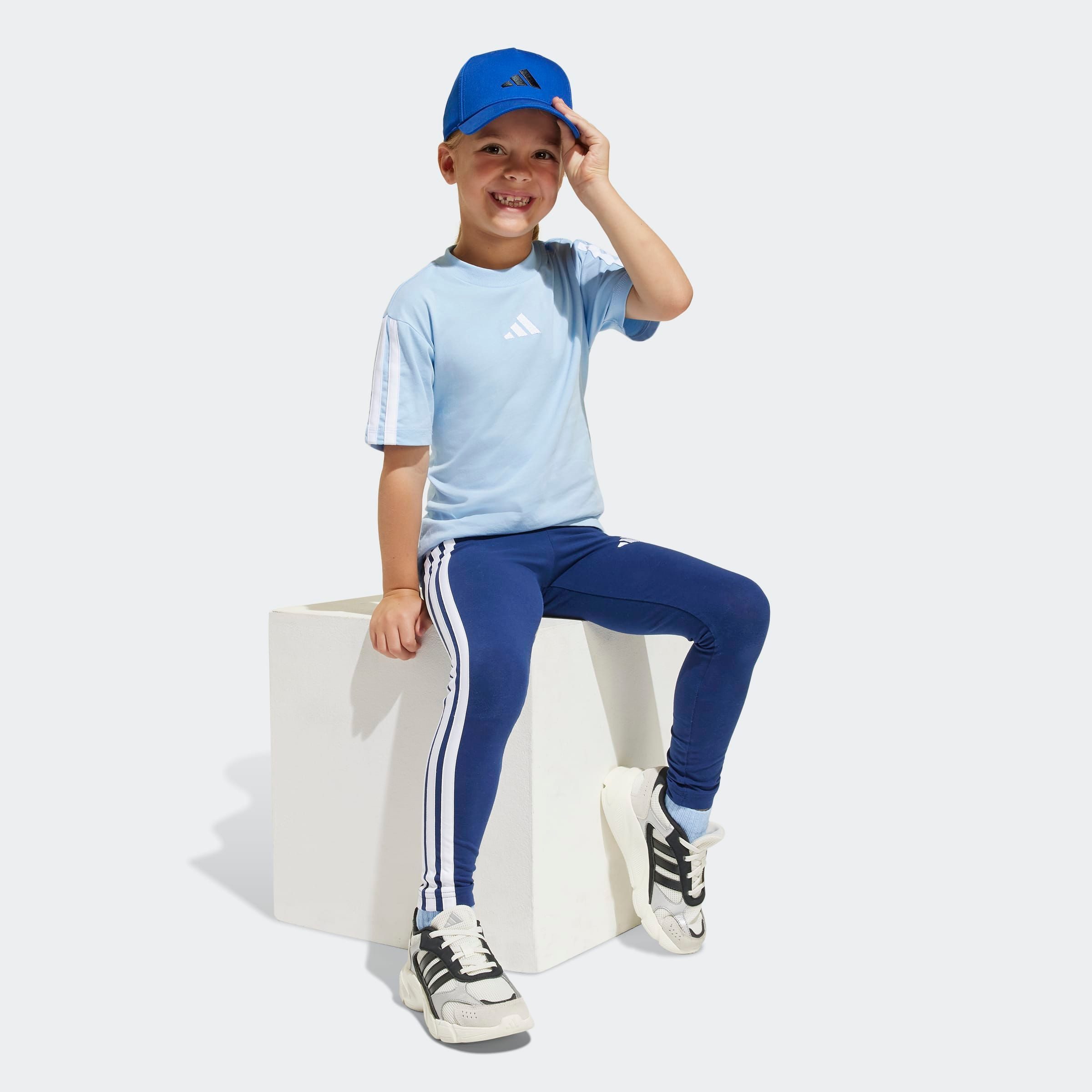 adidas Sportswear T-Shirt ESSENTIALS KIDS für Kinder, mit sportlichem Stil, Kurzarmdesign, aus Baumwolle