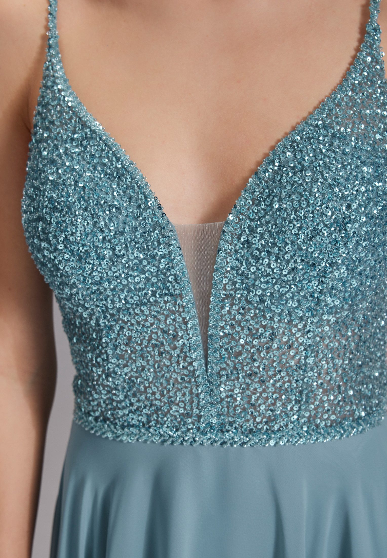 Hey Kyla Abendkleid - Abendkleid aus Materialmix Taillierter Schnitt mit ausgestelltem Rockteil – Bild 4 von 5