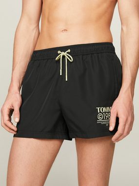 Tommy Hilfiger Swimwear Badeshorts SF SHORT DRAWSTRING mit kultigem Logoschriftzug