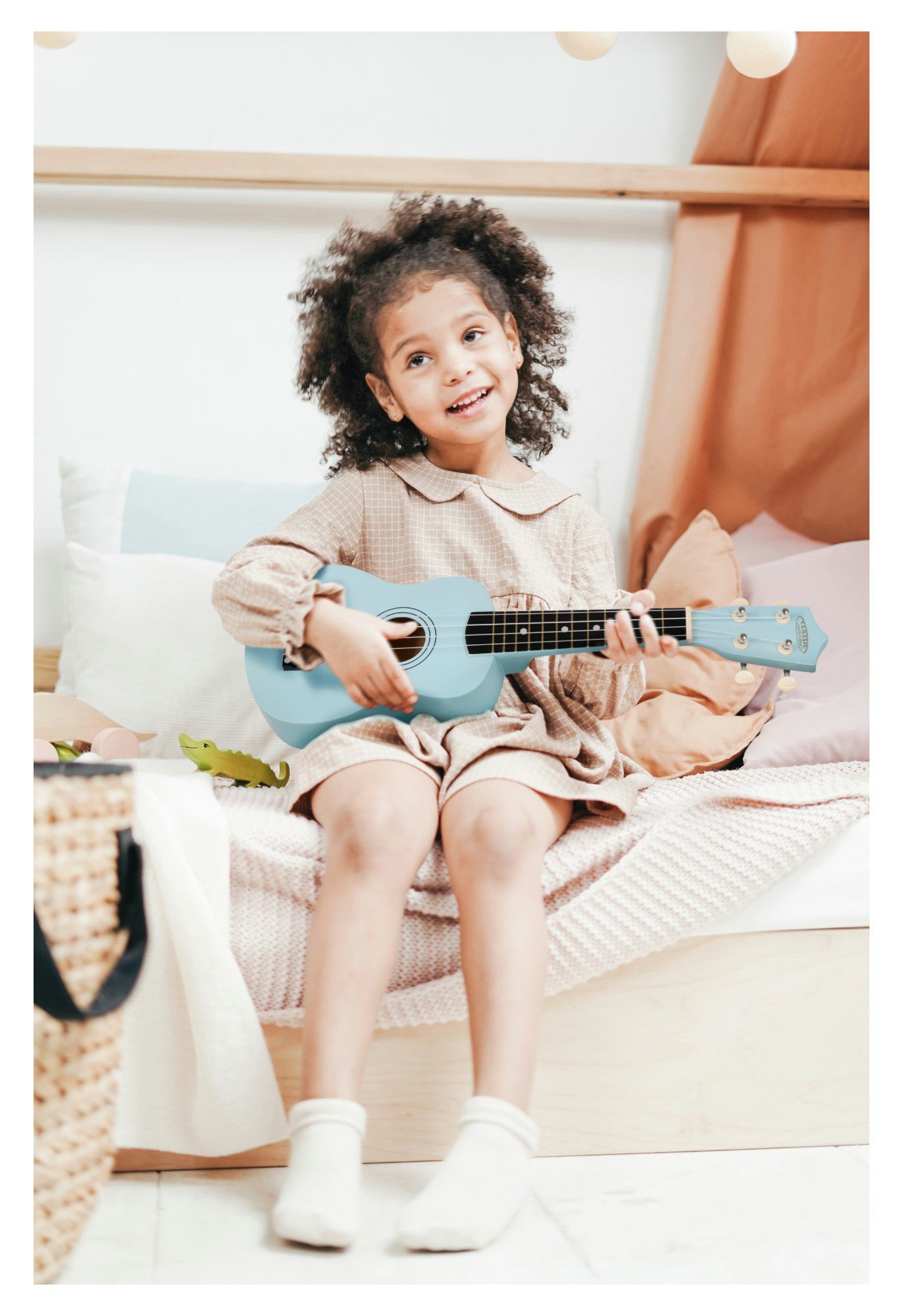 Classic Cantabile Ukulele US-50, Sopranukulele, Ukulele mit 12 Bünden