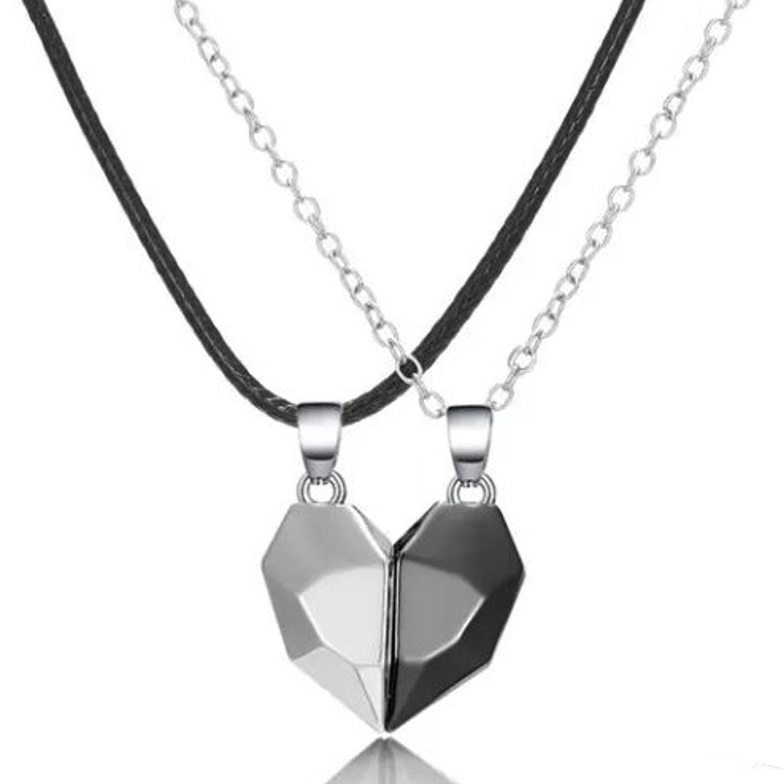 KARMA Freundschaftskette Partnerketten Herz Hälften magnetisch Edelstahl (4-tlg., Schmuck Liebe Halskette), Freundschaft Liebe Halsketten Herz silber schwarz