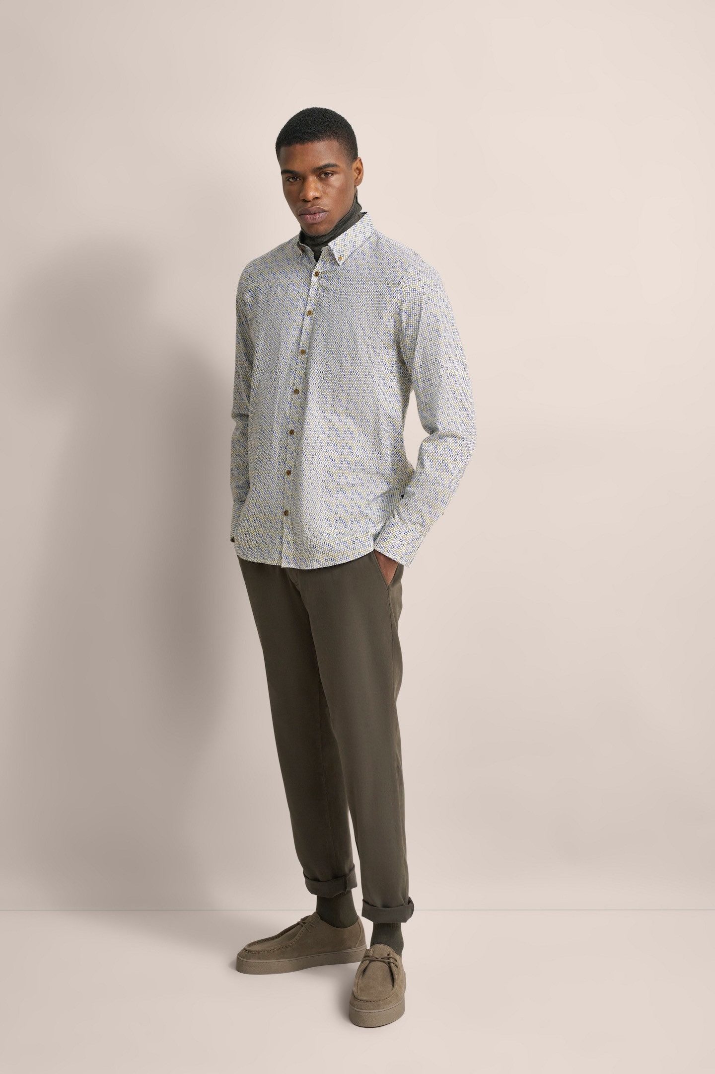 bugatti mit Button-Down-Kragen