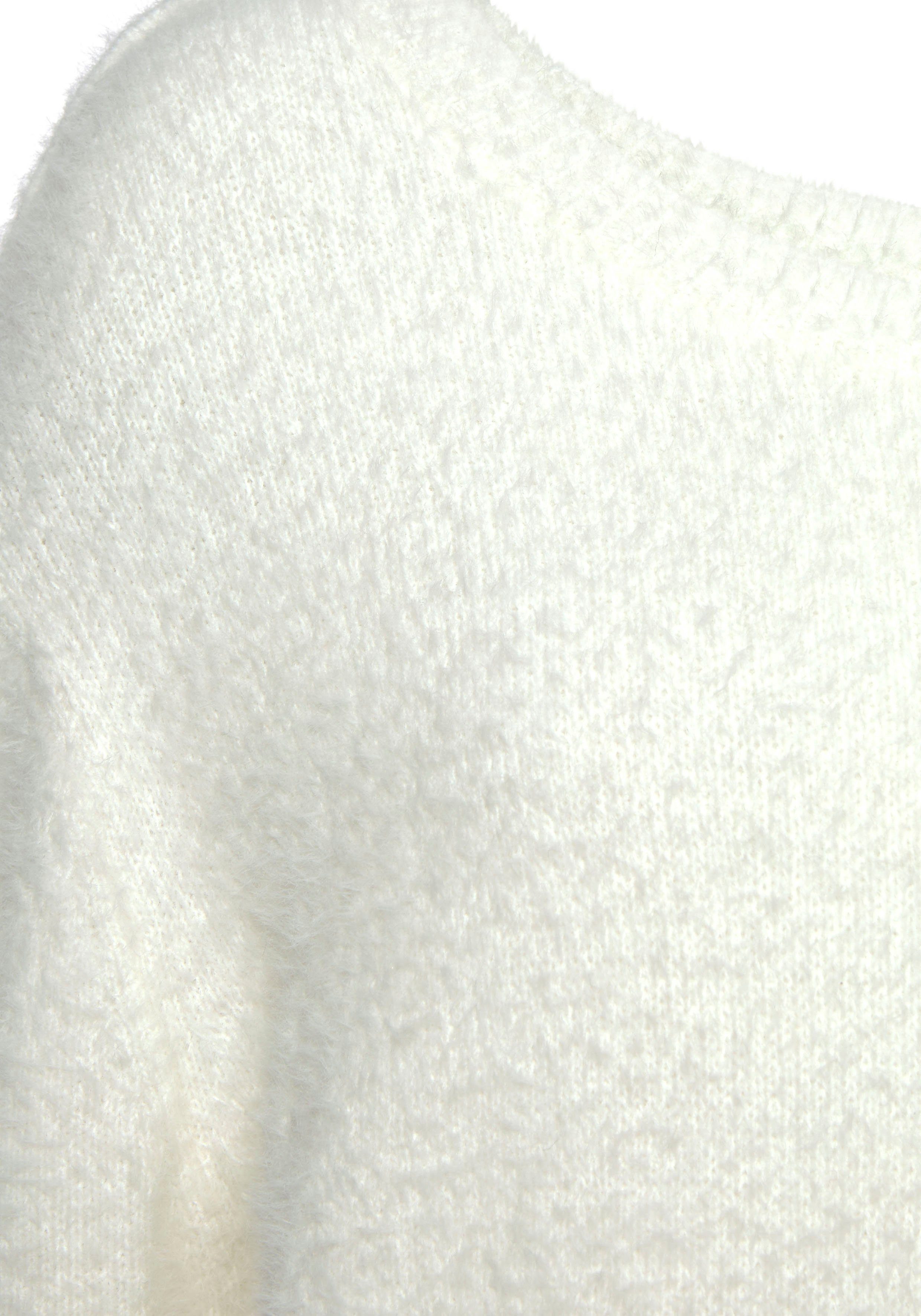LASCANA Rundhalspullover aus weichem Garn mit Flausch-Effekt Kuschelpullover, lockerer Damenpullover, super weicher Strick, Basic – Bild 5 von 5