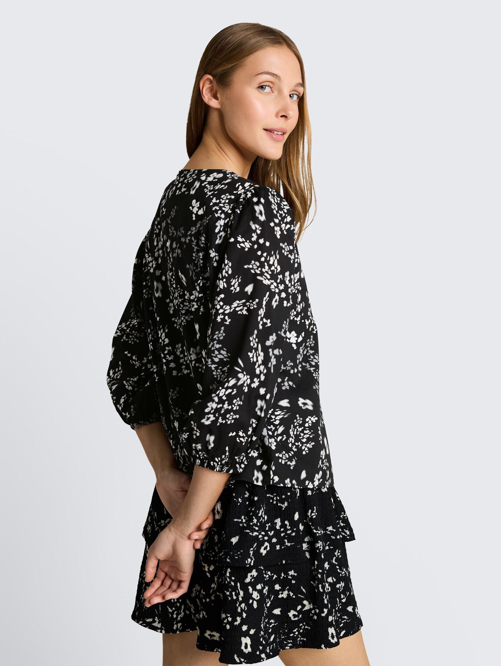 TOM TAILOR Denim Kurzarmbluse Blusen & Shirts Bluse mit Blumenmuster