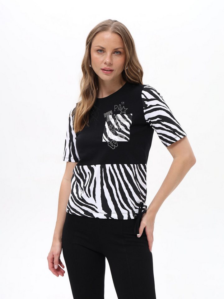 Passioni T-Shirt mit Zebra-Print in Schwarz-weiß T-Shirt mit aufgesetzter Tasche und Mustermix