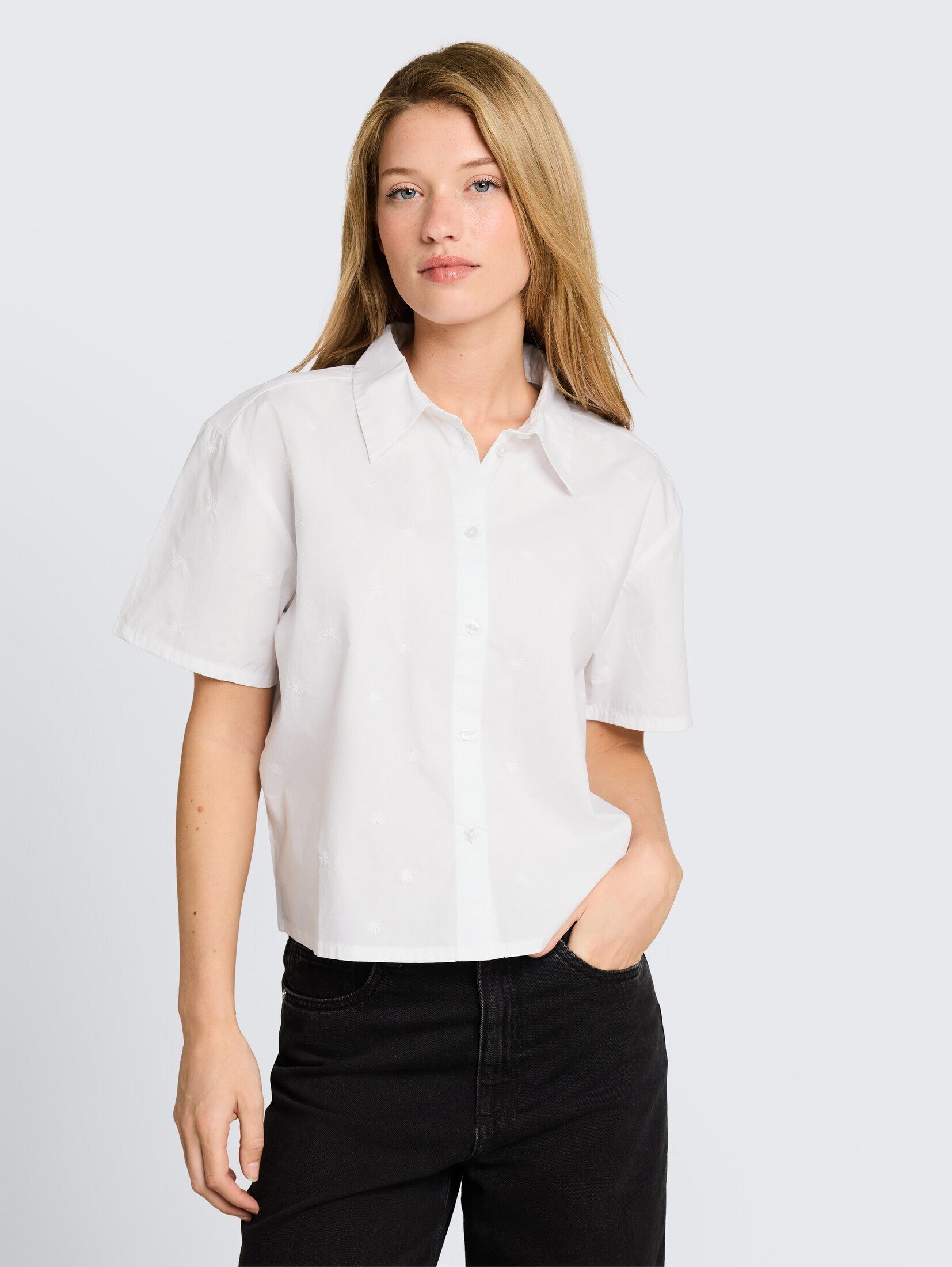 TOM TAILOR Denim Kurzarmbluse Blusen & Shirts Boxy Fit Hemdbluse mit Stickereien