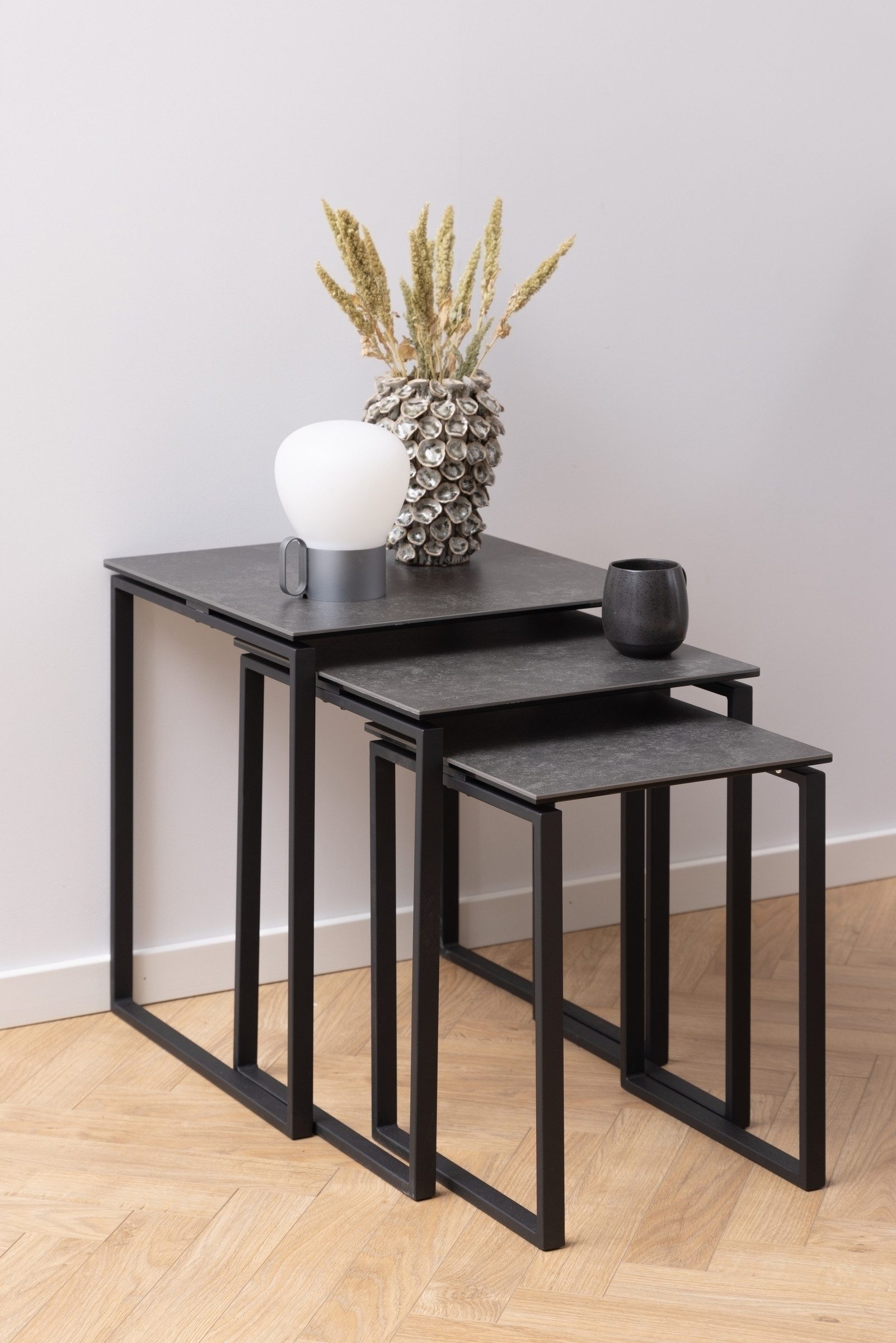 ACTONA GROUP Satztisch (3-teilig) in schwarz - 50x55x50 (BxHxT) (3-teilig, Einzelmaße: 50x50x55 cm, 43x43x50 cm, 36x36x45 cm)