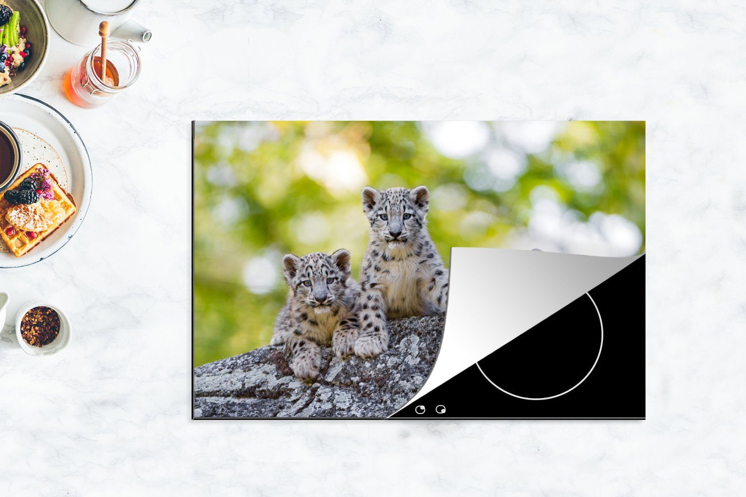 MuchoWow Herdblende-/Abdeckplatte Leopard - Jungtiere Induktionskochfeld Schutz Ceranfeldabdeckung küche, (1 cm, für Steine, die Vinyl, - tlg), 81x52