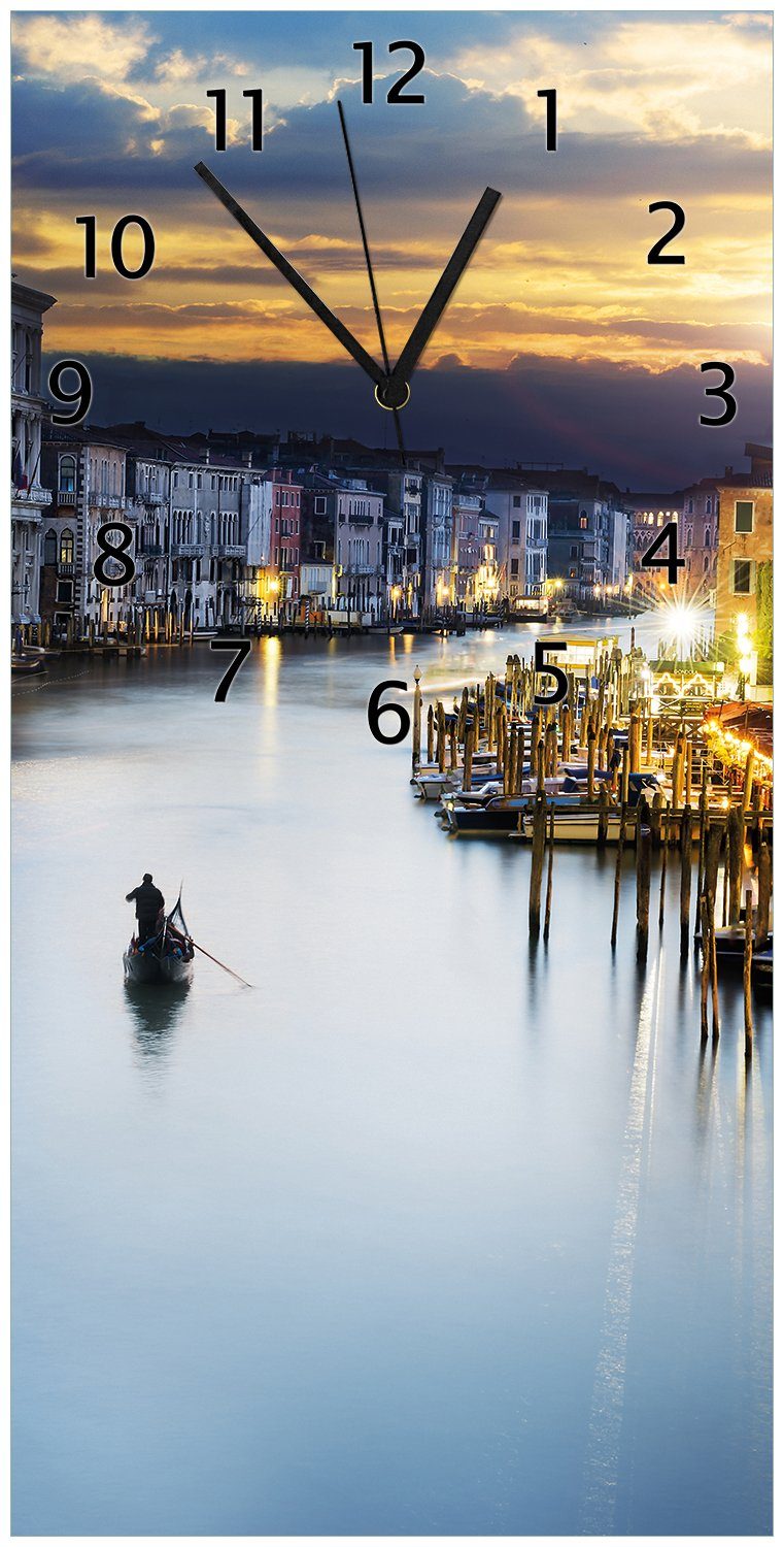 Wallario Wanduhr Canal Grande in Venedig am Abend mit untergehender Sonne (Uhr aus Acryl)