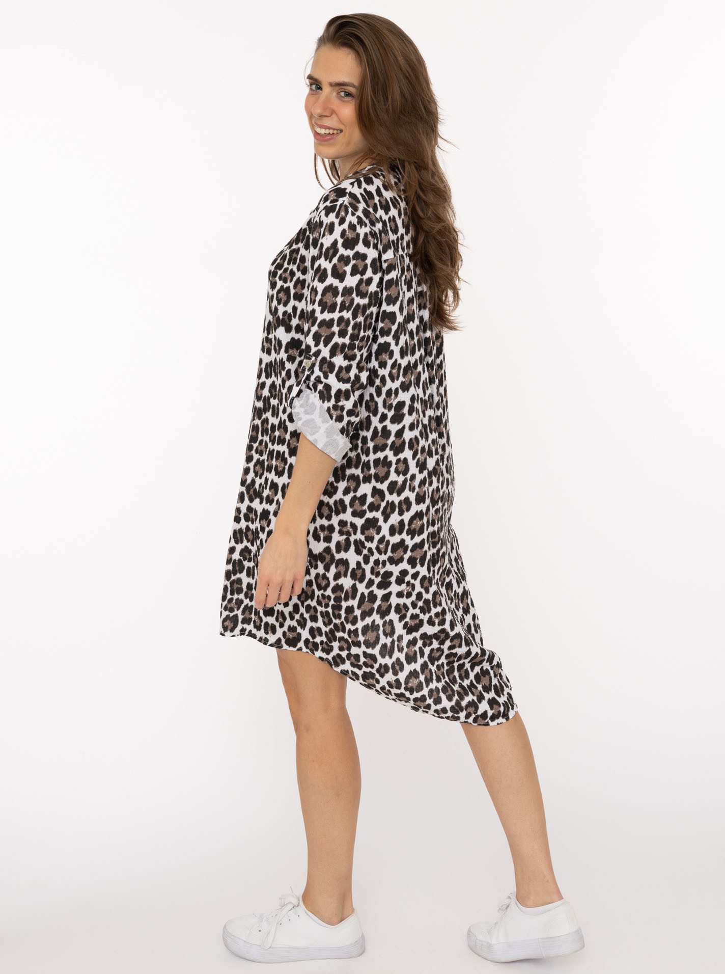 Zwillingsherz Blusentop "Rom" Turn-Up Ärmel, V-Neck. Leo-Muster, Musselin