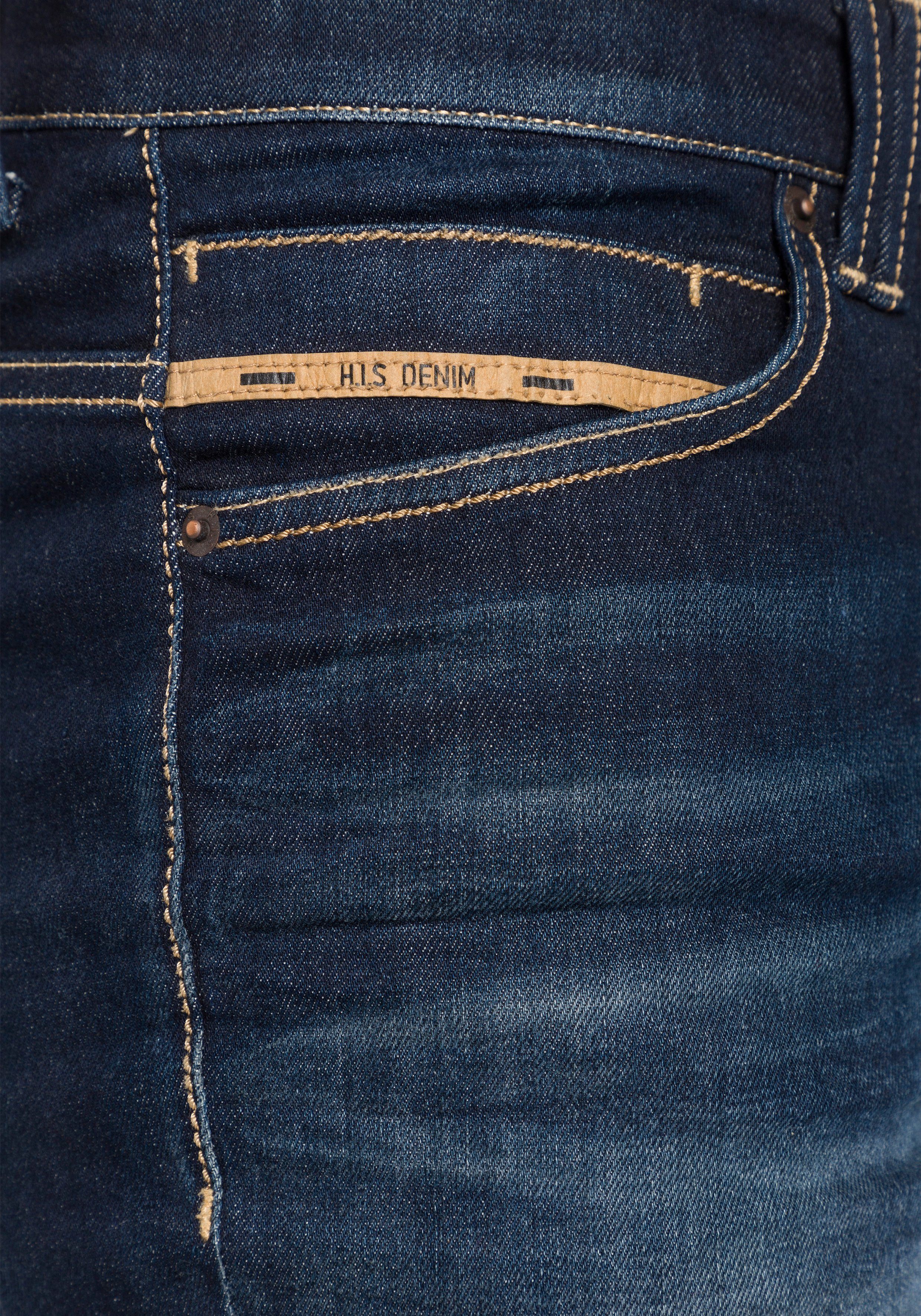 H.I.S Straight-Jeans CROSBY Ökologische, wassersparende Ozon Wash Produktion durch darkblue-used