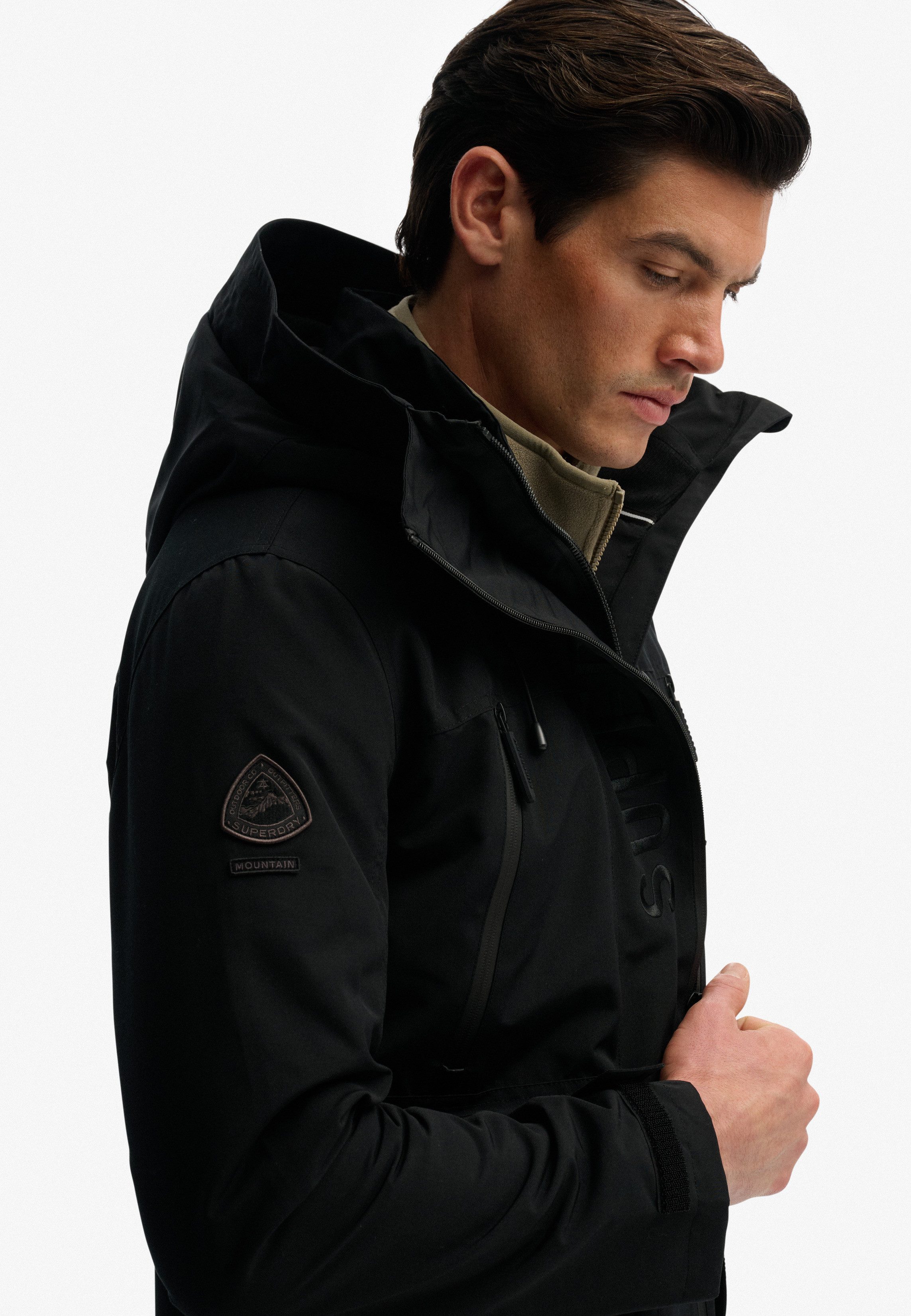 Superdry Outdoorjacke HOOD ULTIMATE EMB WINBREAKER Kunstfaser, regular fit – Bild 5 von 5