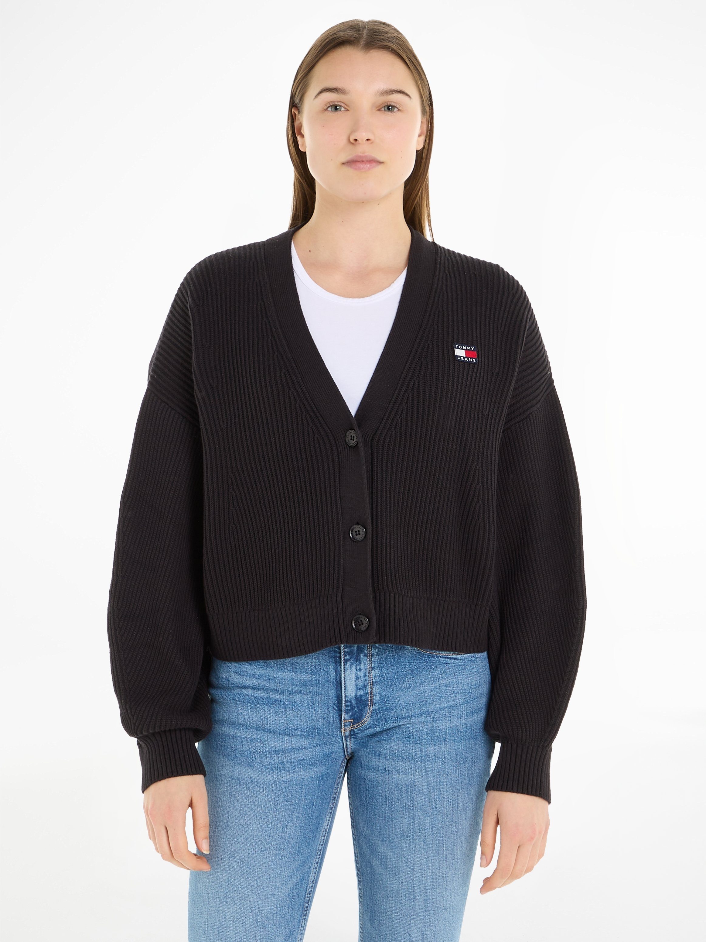 Tommy Jeans Strickjacke TJW ESSENTIAL BADGE CARDIGAN mit Tommy Jeans  Logo-Badge | Cardigans