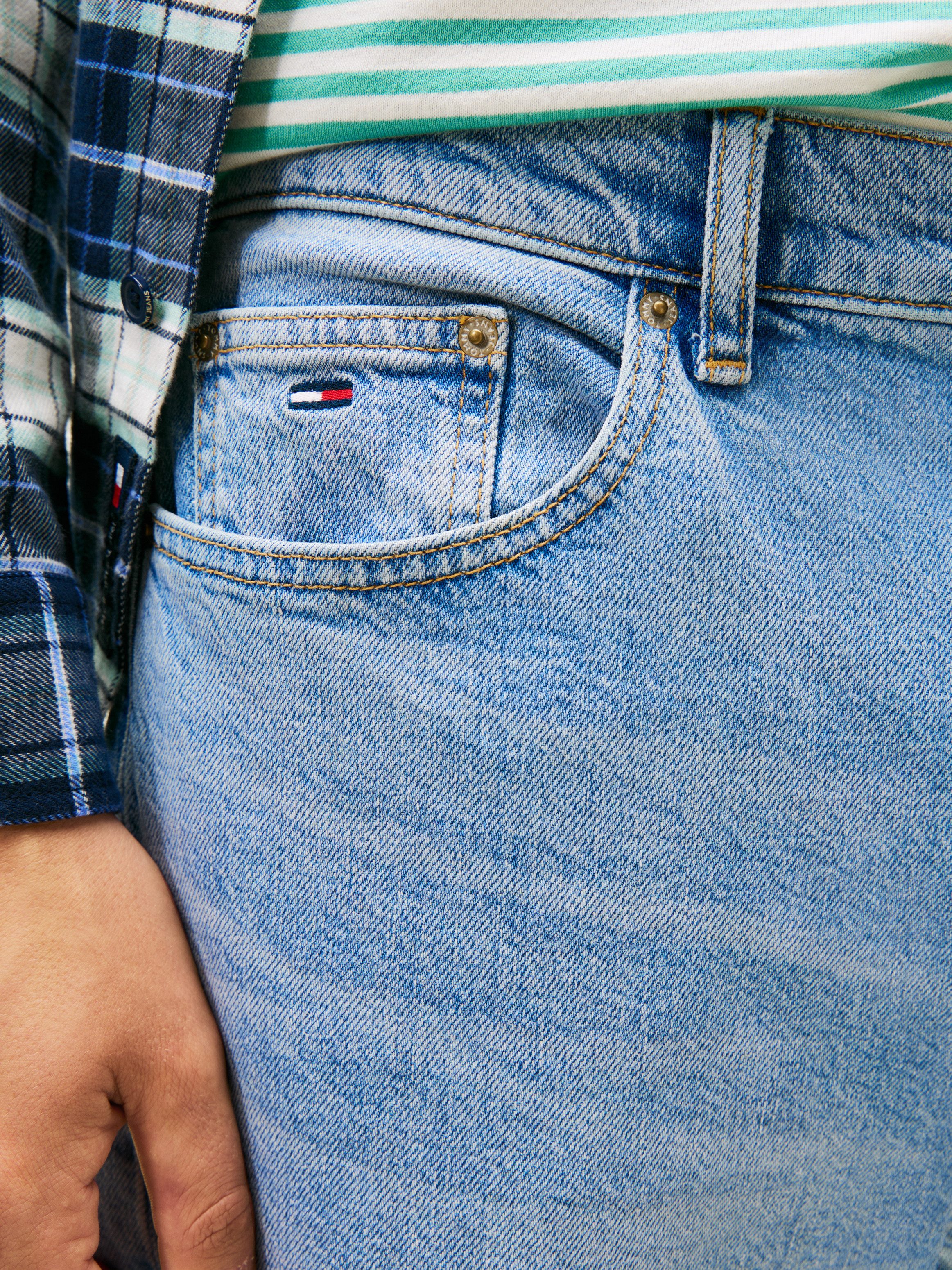 Tommy Jeans Regular-fit-Jeans SONNY Tapered Leg, mit Fade-Effekten günstig online kaufen