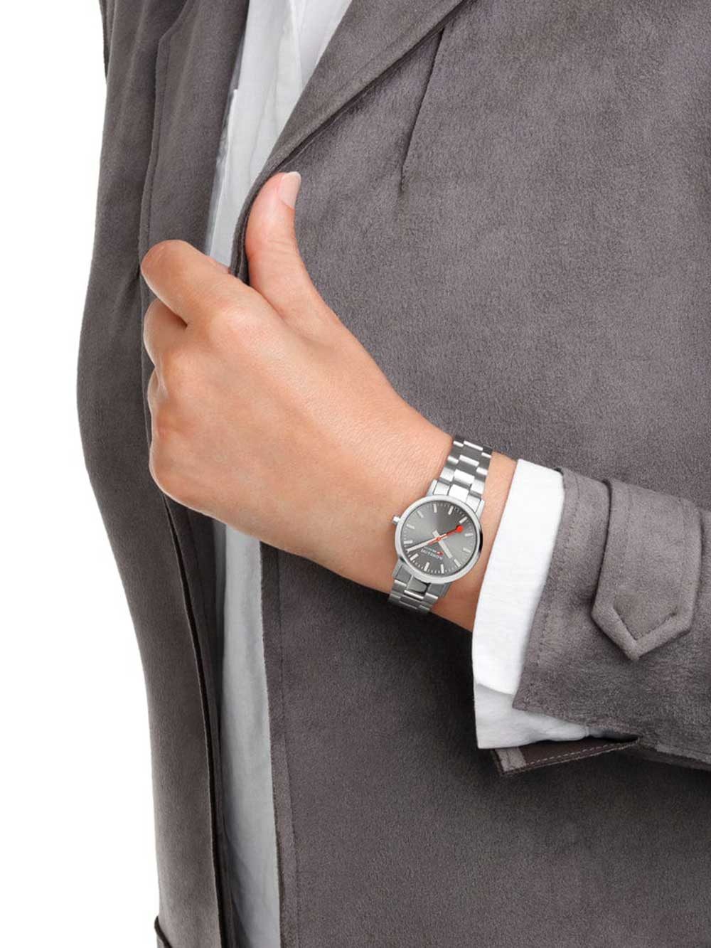 MONDAINE Quarzuhr Mondaine A658.30323.80SBJ Damenuhr SBB Classic 30mm 5ATM Mondaine A658.30323.80SBJ Damenuhr SBB Classic 30mm 5ATM
