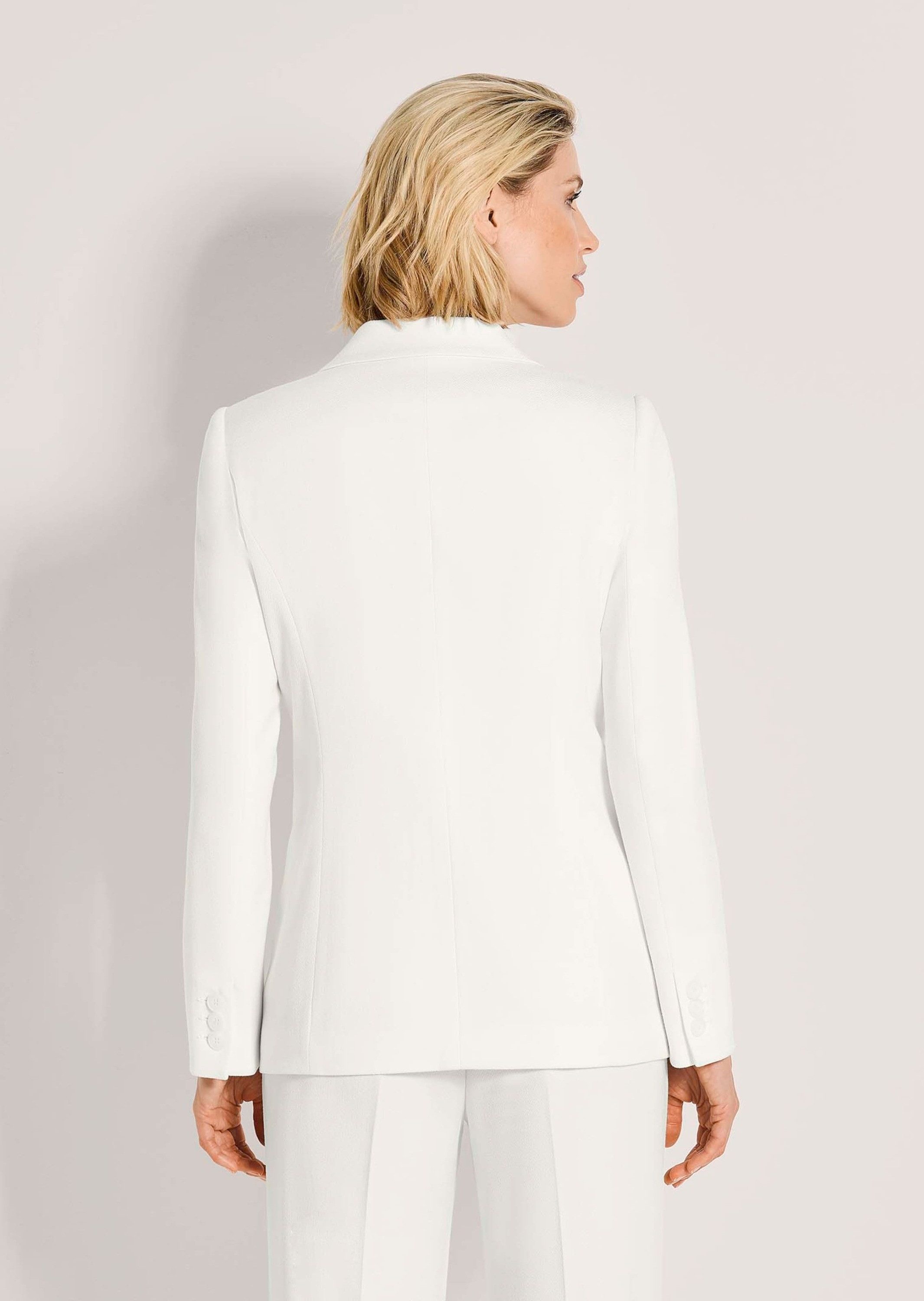 MADELEINE Kurzblazer Stilvoller Einreiher mit Reverskragen Viskoseblazer mit Revers, Pattentaschen, Knopfverschluss und Langarm