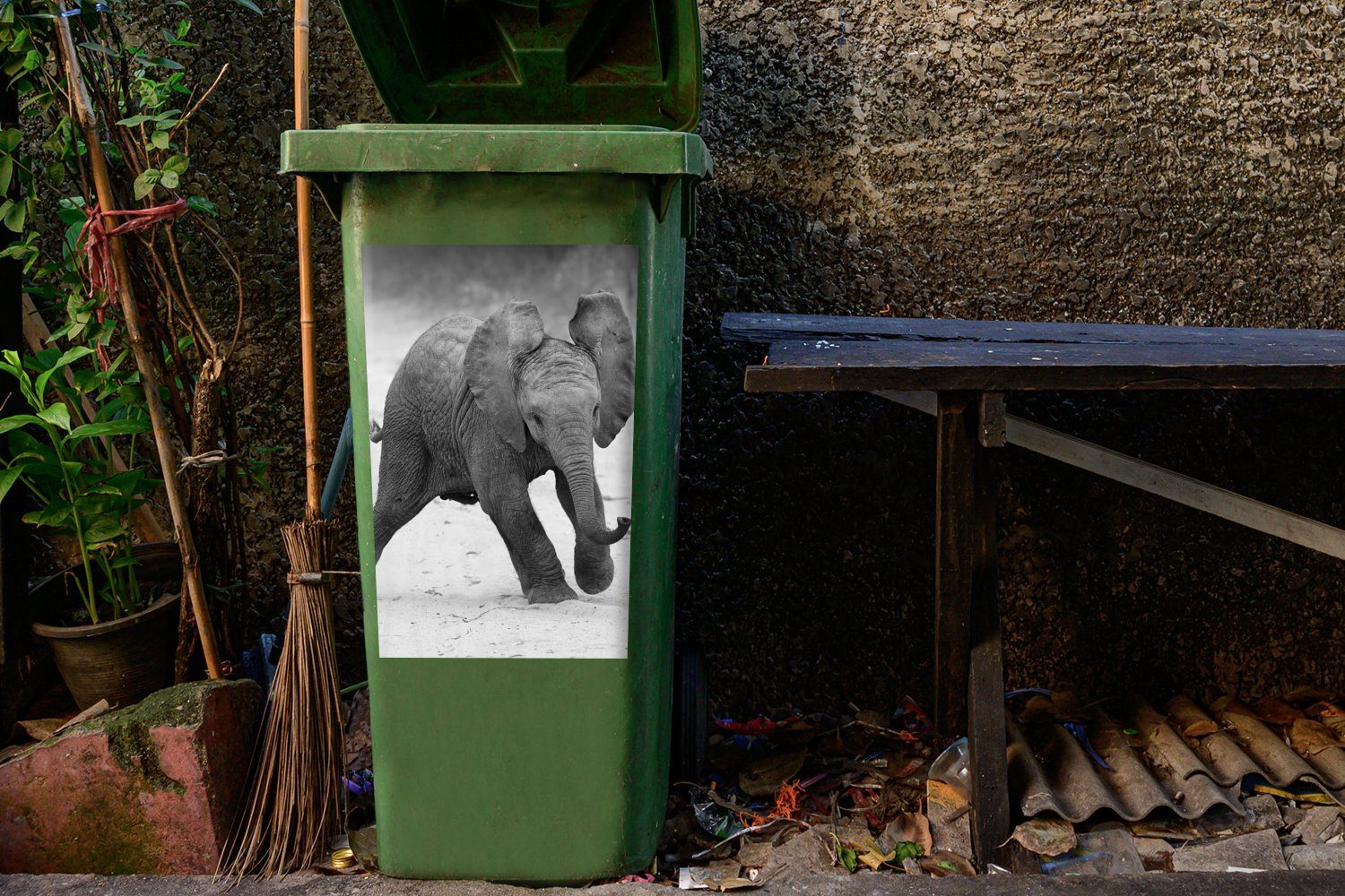 - weiß Mülltonne, Mülleimer-aufkleber, Kröte Schwarz Abfalbehälter und Elefant - Tiere (1 Container, Wandsticker - Sticker, St), MuchoWow Baby -