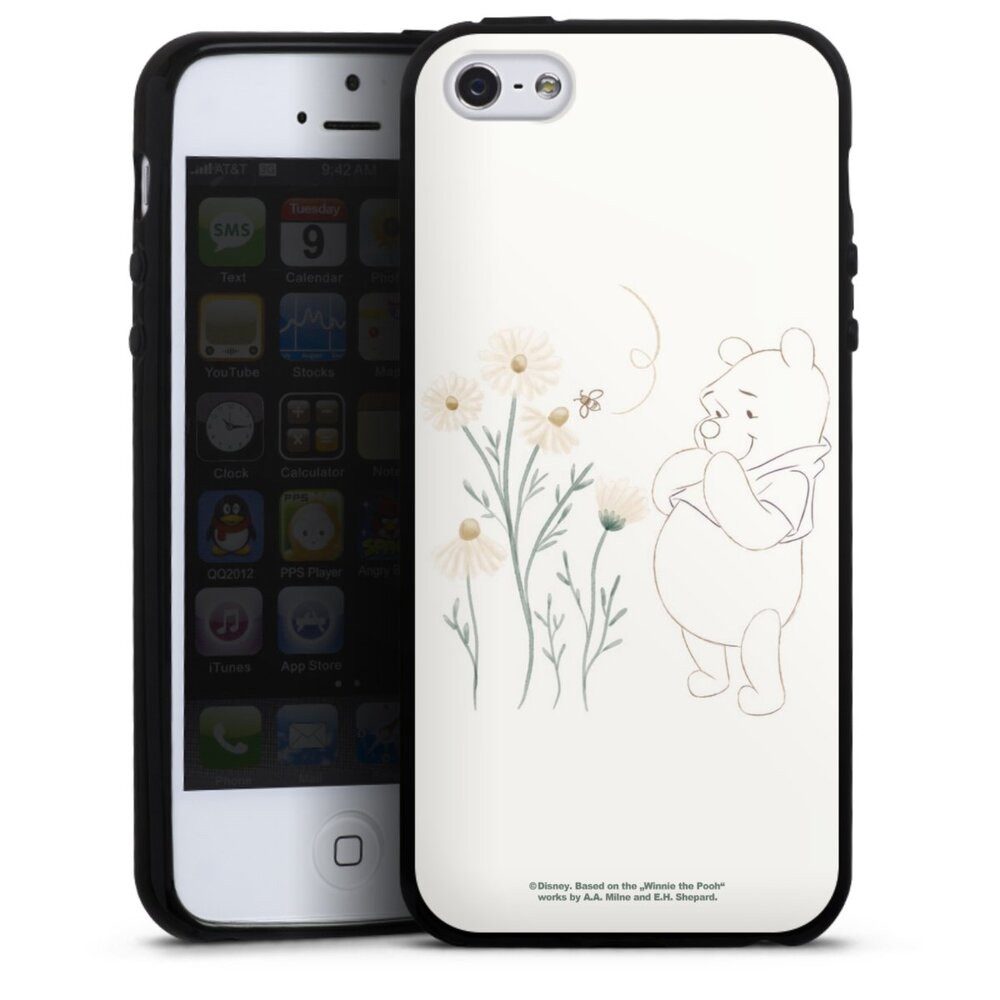 DeinDesign Handyhülle Winnie Puuh Disney Biene Winnie Pooh Looks at Daisies, Apple iPhone 5 Silikon Hülle Bumper Case Handy Schutzhülle