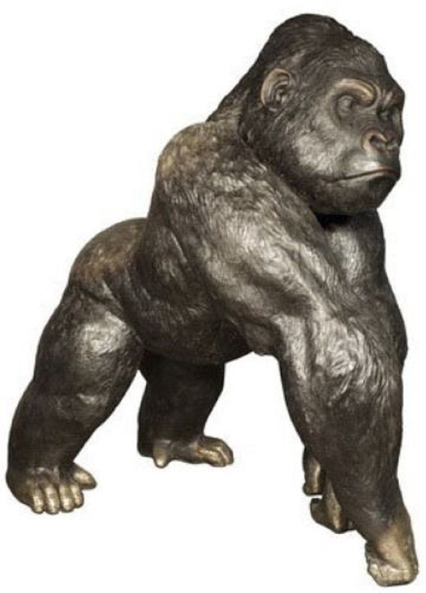 Casa Padrino Skulptur Luxus Bronze Deko Skulptur Gorilla Affe 102 x 147 x H. 152 cm - Riesiege Bronze Skulptur - Lebensgroße Tierfigur - XXL Bronze Gorilla Figur - XXL Garten Skulptur - Luxus Garten Deko