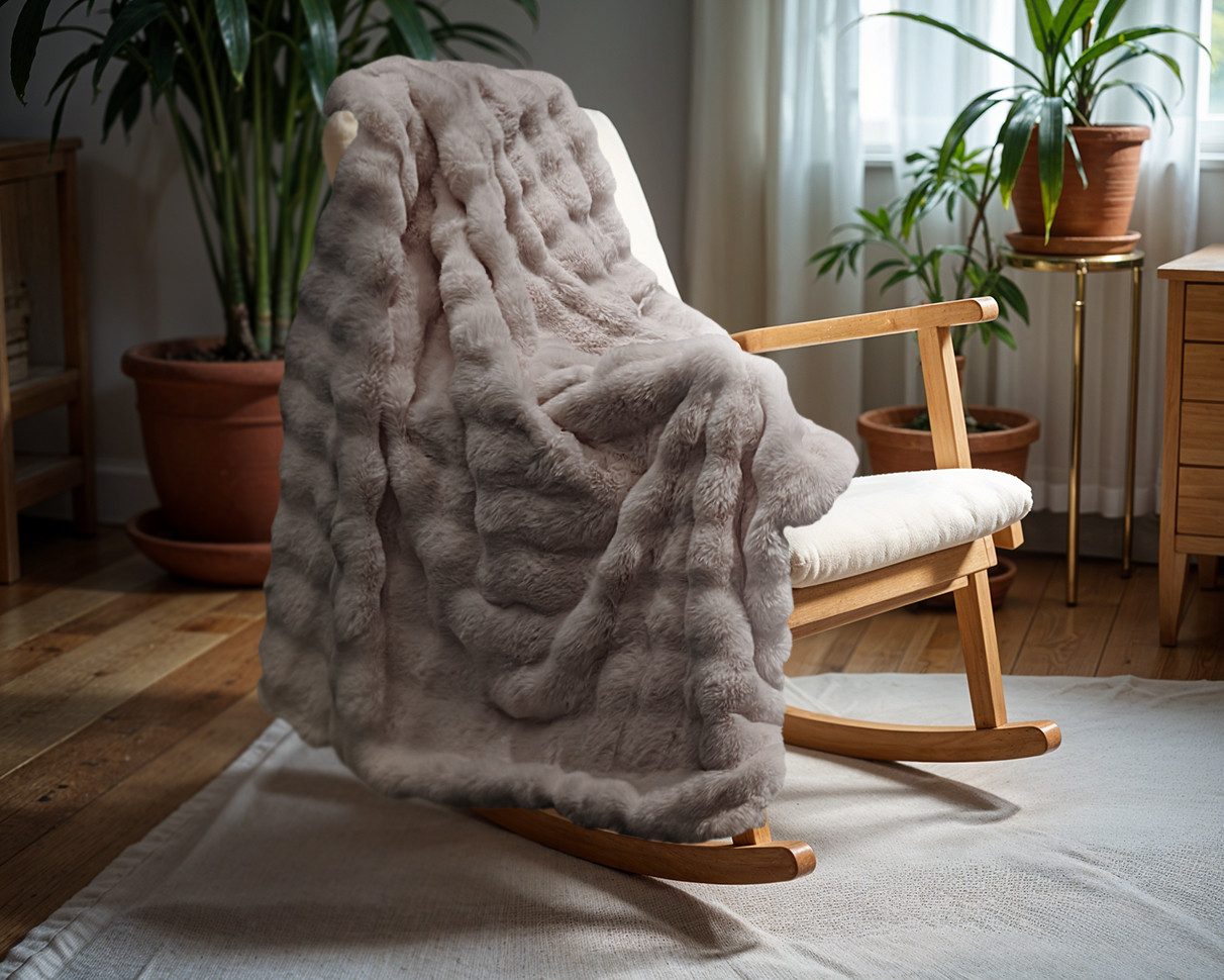 Sitheim-Europe Tagesdecke Hasen Fell Plaid günstig online kaufen