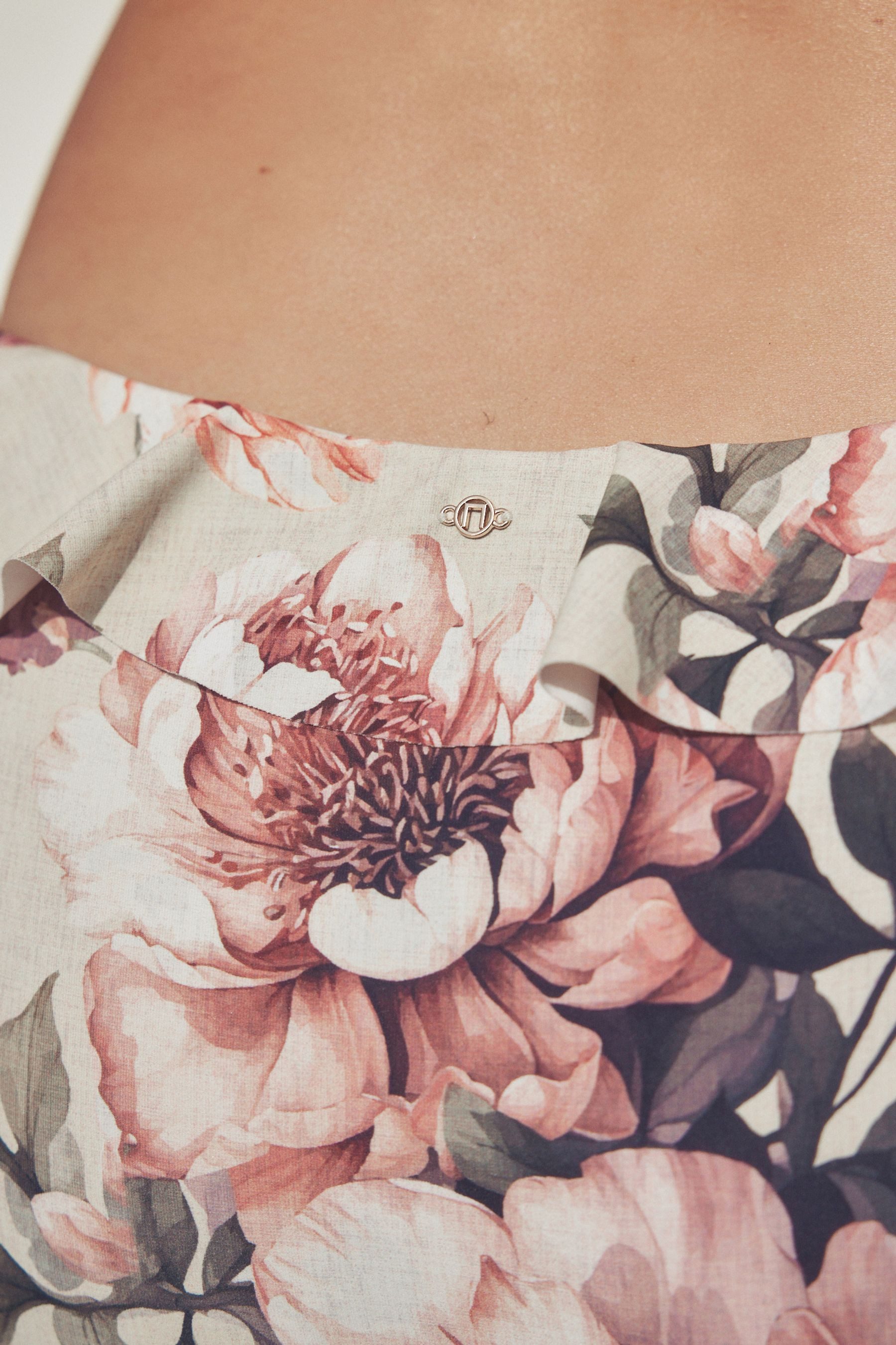 Next Bikini-Hose Bikinihose mit hohem Bund und hohem Beinausschnitt (1-St)